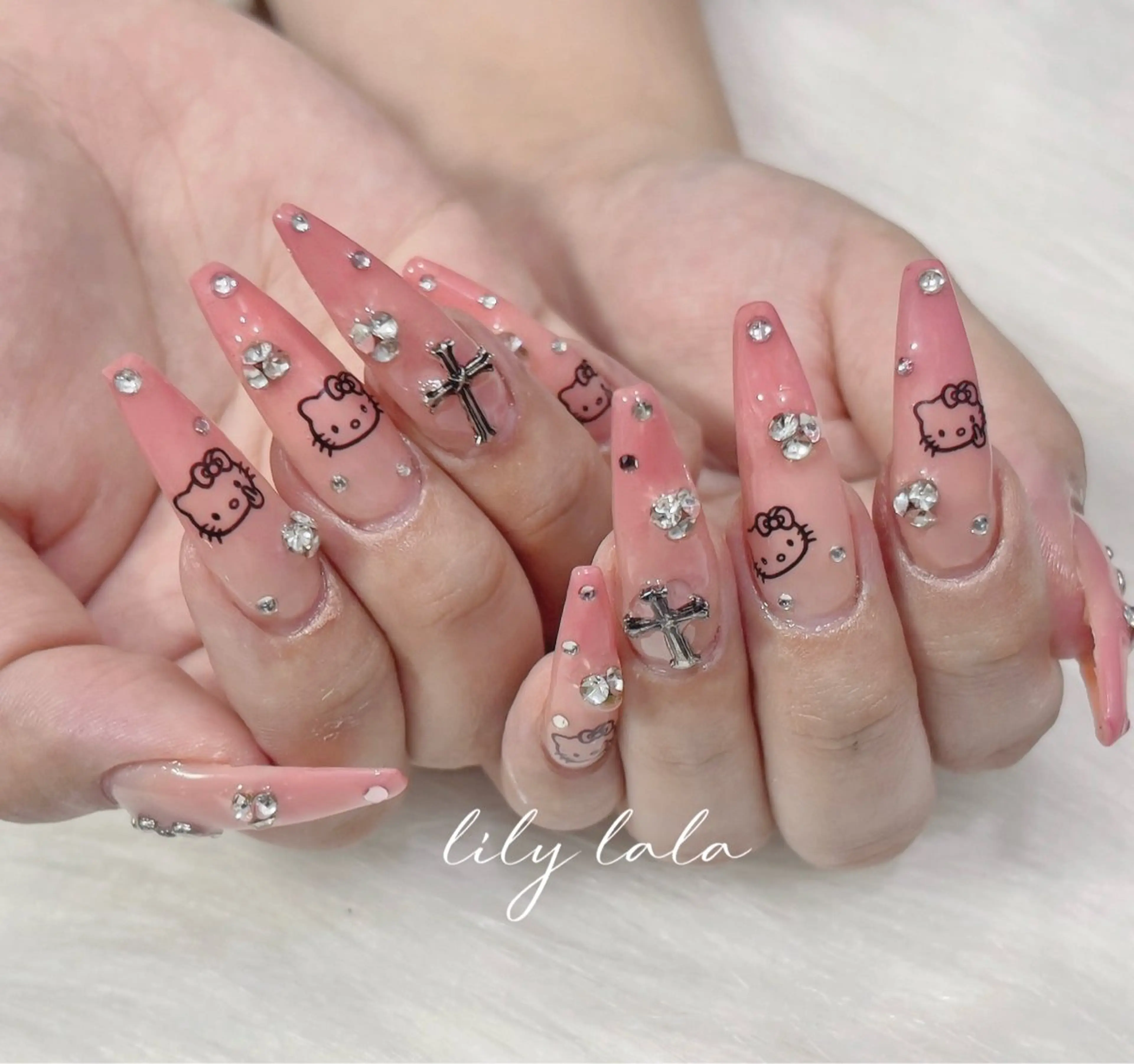 ネイル オーロラネイル クリアネイル フラッシュネイル ジェルネイル グラデーション ハンドネイル Amee Nail Salonのネイルデザイン