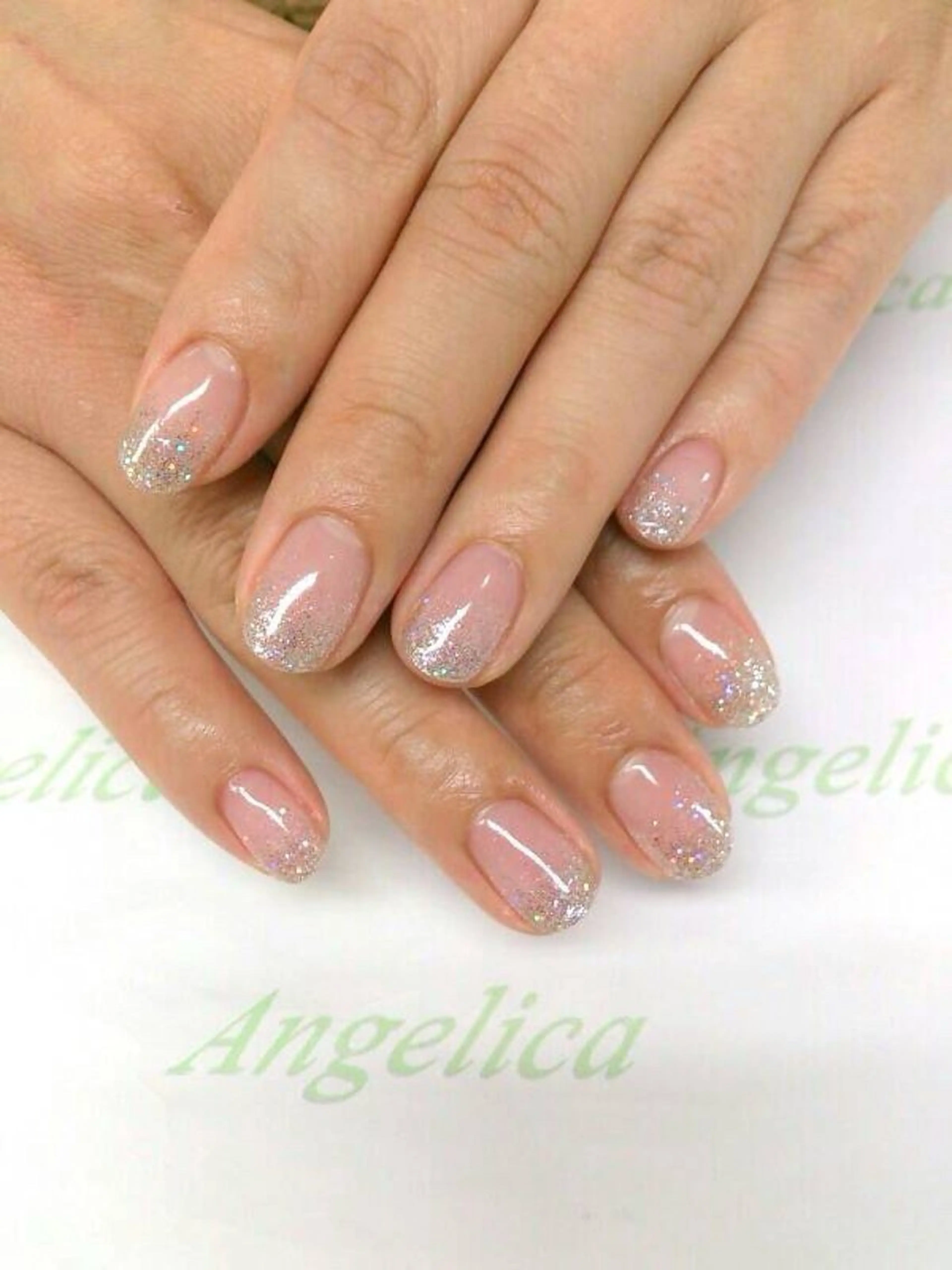 ネイル グラデーション ラメ(グリッター) ラメグラデーション ハンドネイル angelica akaneのネイルデザイン