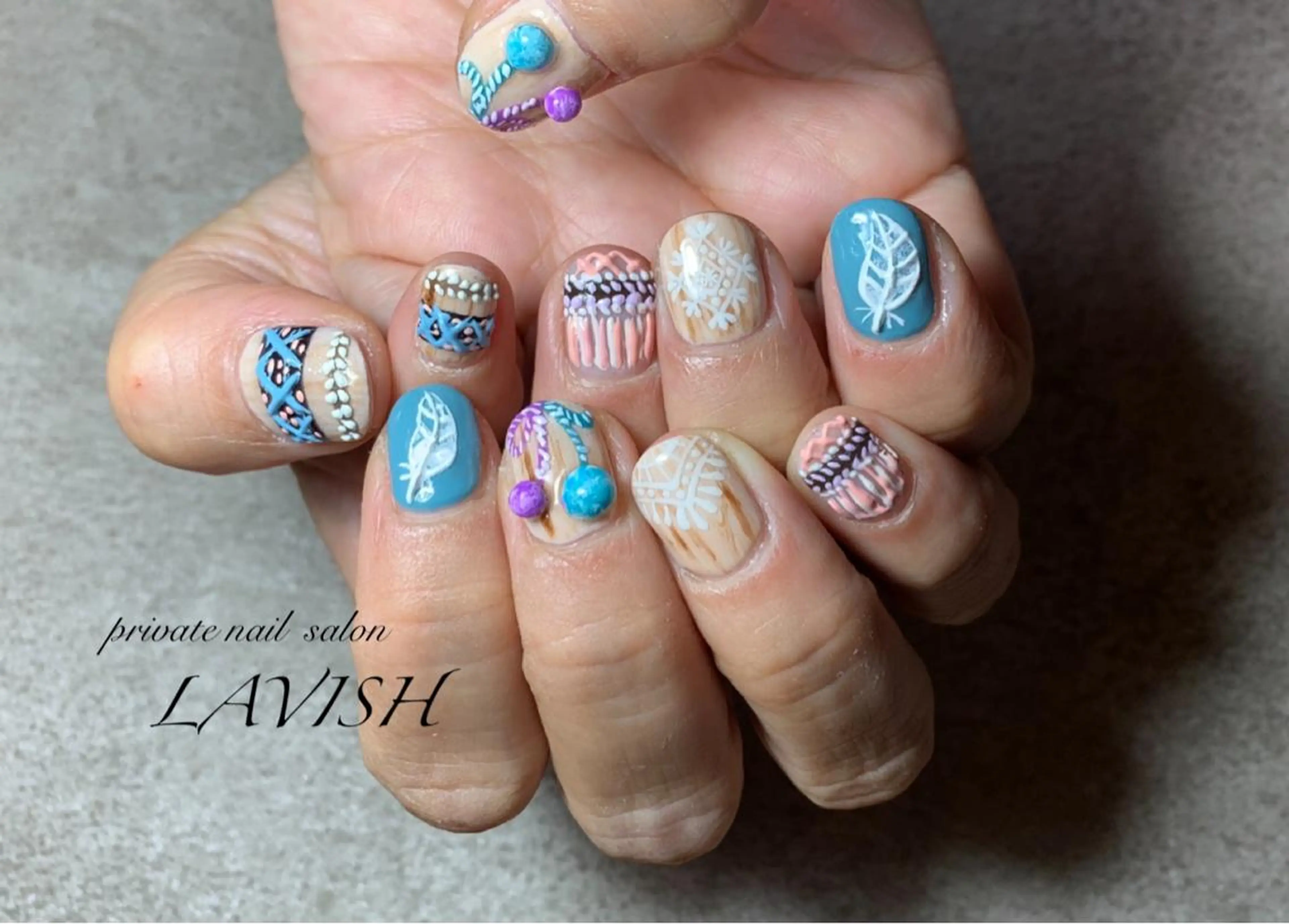 ネイル 氷ネイル・うるうるネイル 韓国ネイル ニュアンスネイル ワンカラーネイル 春ネイル LAVISH nail salonのヘアスタイル