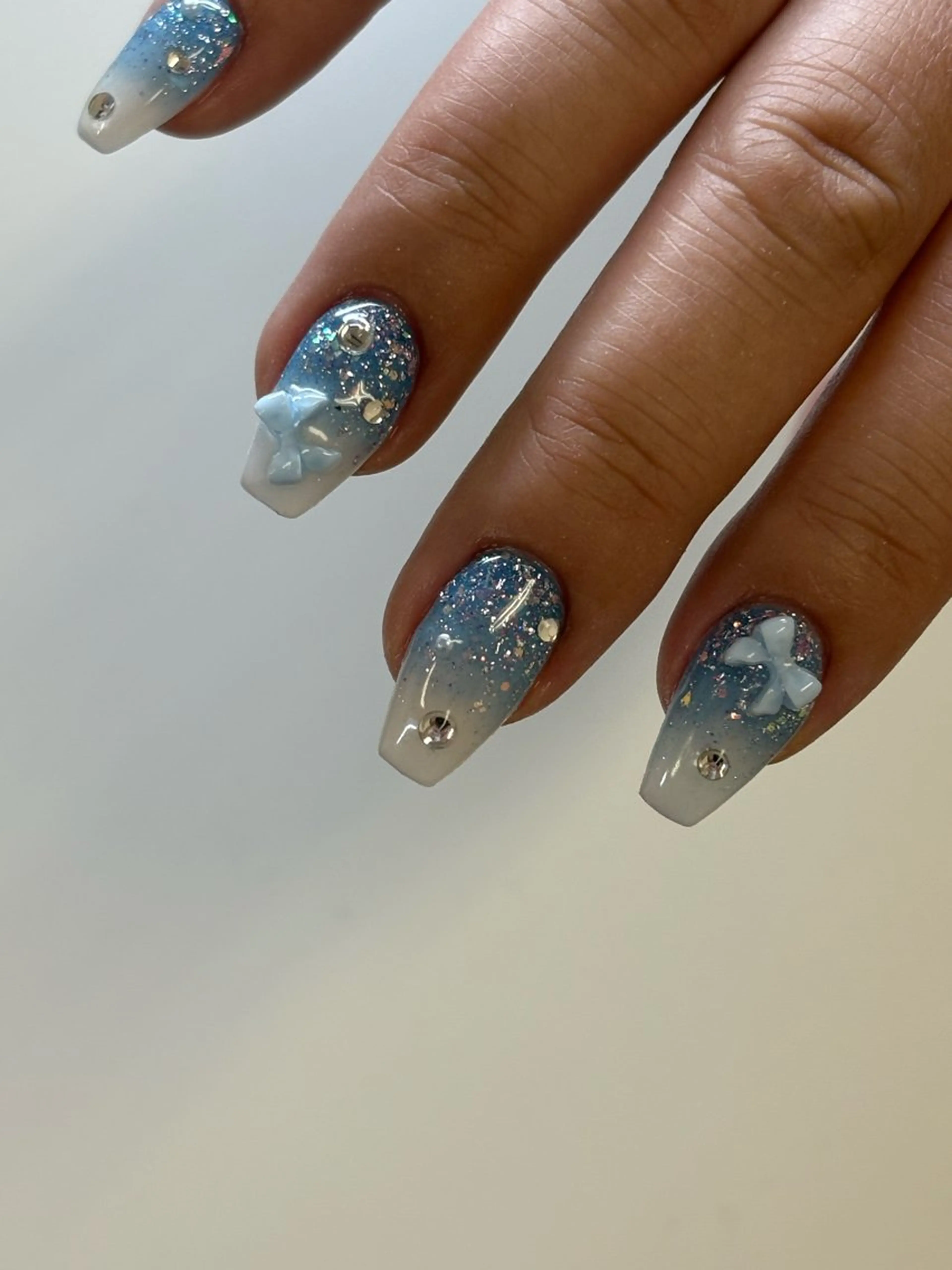 ネイル 【UNE.】 長さだしフィルインのネイルデザイン