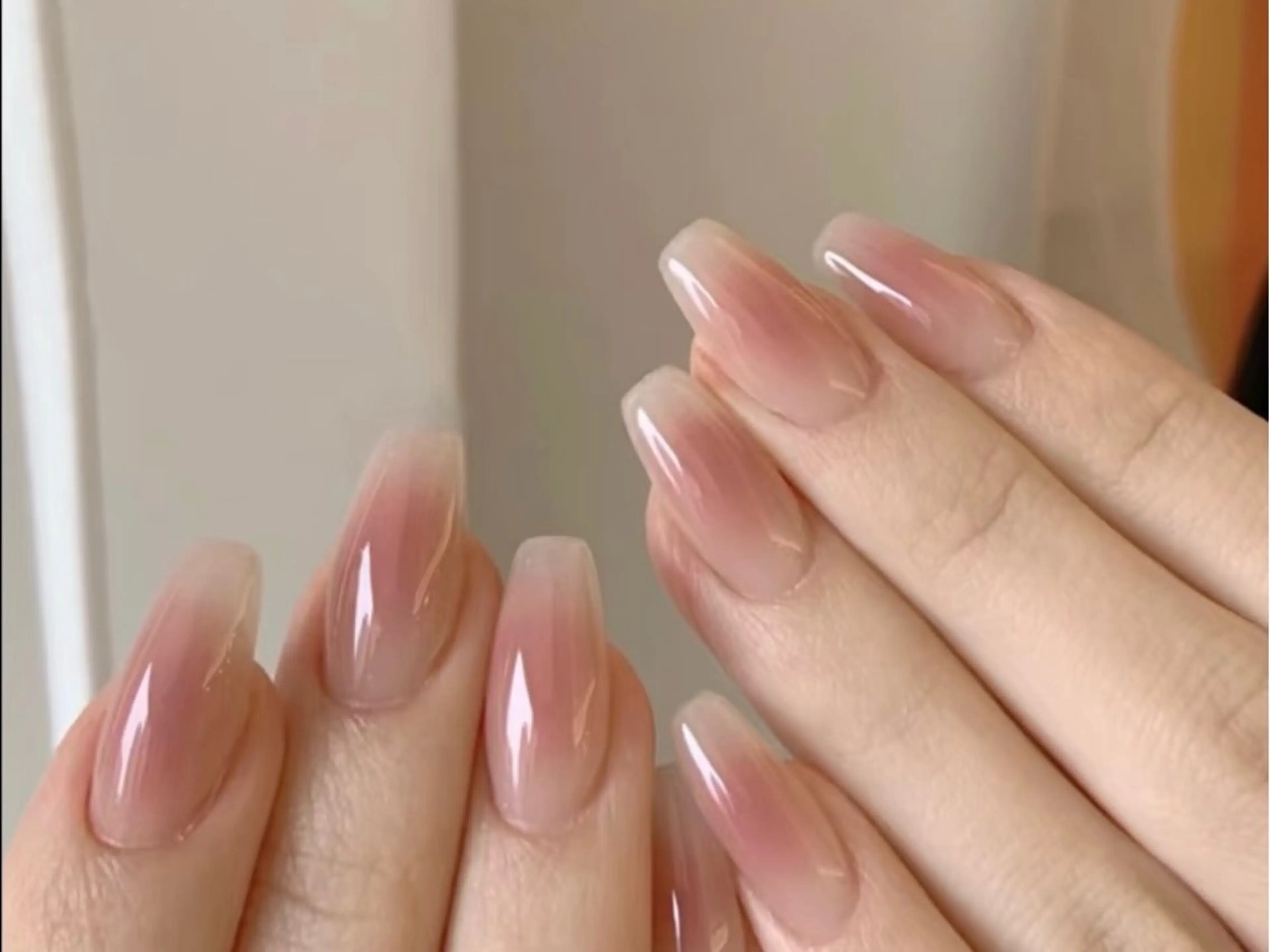 ミディアム ハンドネイル Atelier nail salonのネイルデザイン