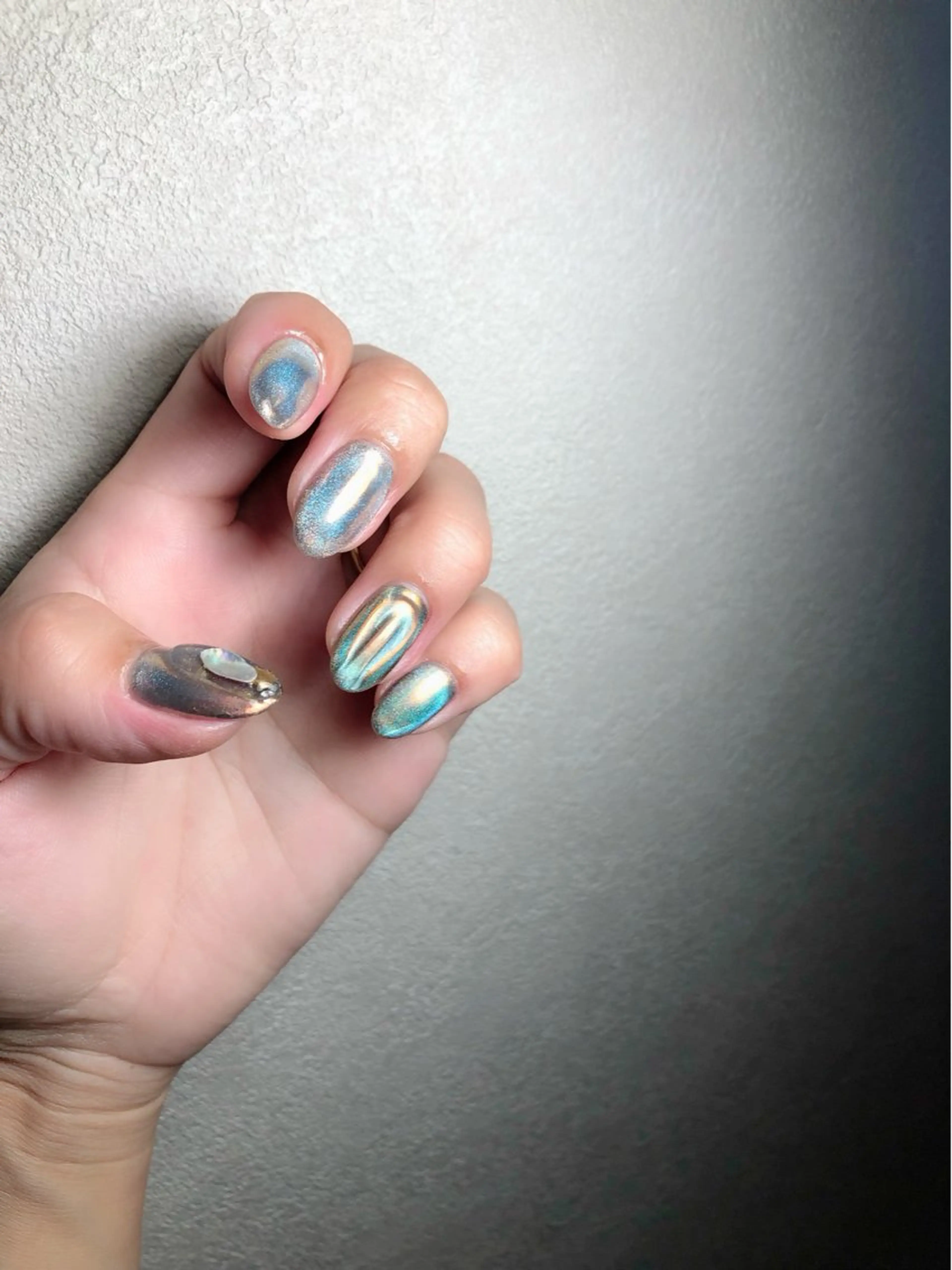 パーマ ヘアアレンジ ネイル マツエク・マツパ クリアネイル マグネットネイル ミラーネイル ニュアンスネイル ニュアンスパーマ Adore nailのネイルデザイン