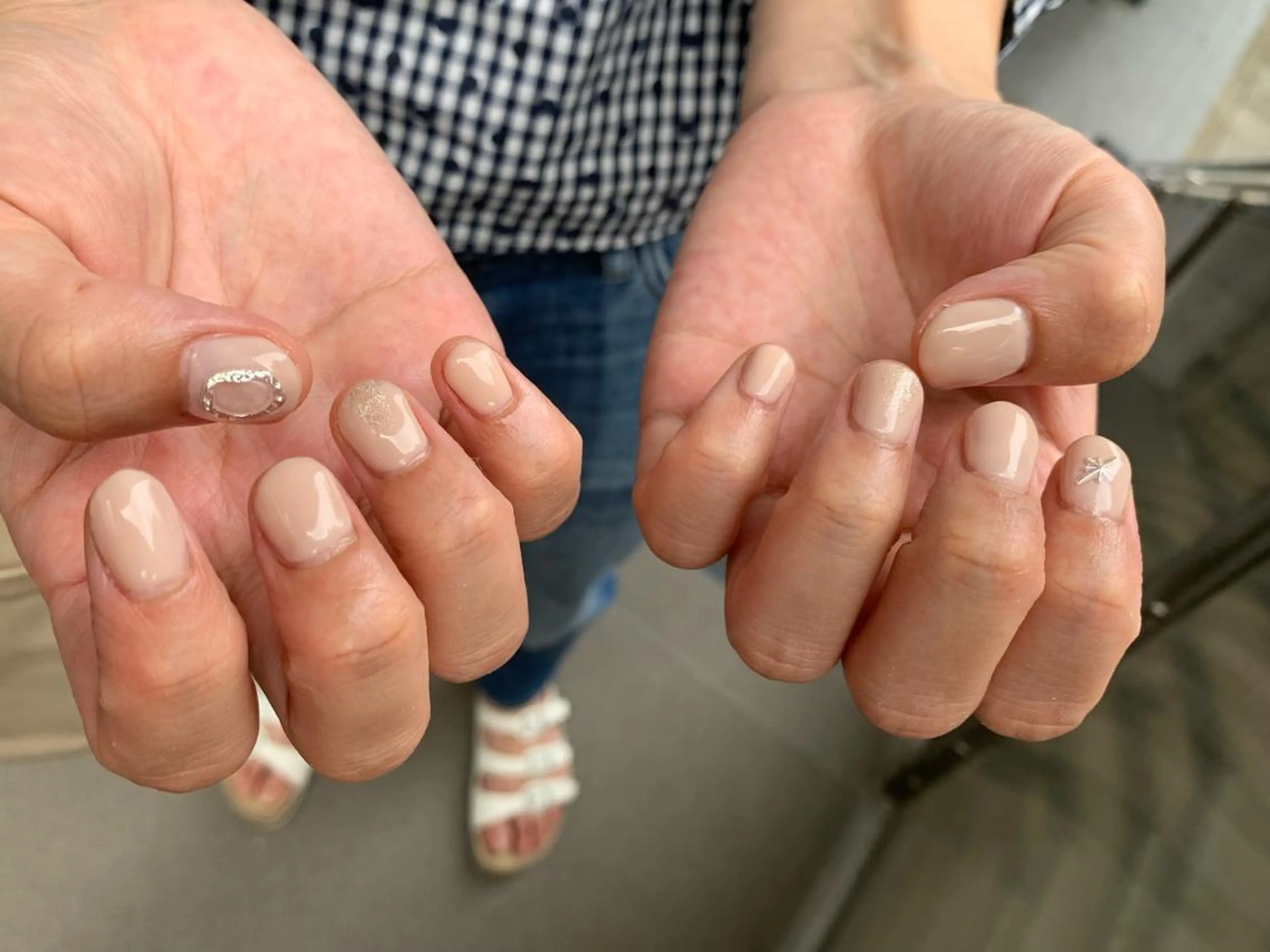 ネイル ワンカラーネイル マキノ ユイのネイルデザイン