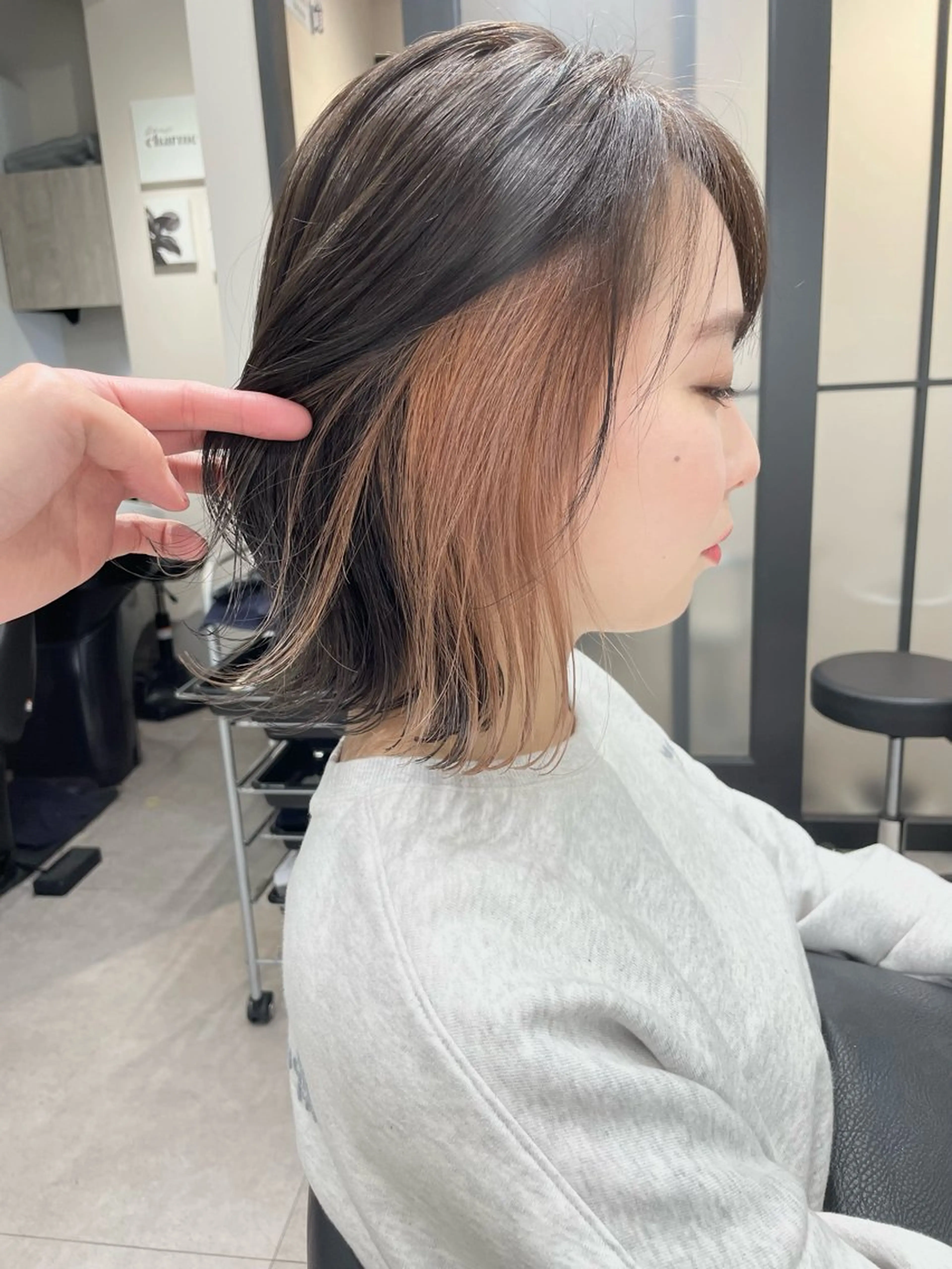 ミディアム カラー ヘアカラー トリートメント 髪質改善will hairdesignのヘアスタイル