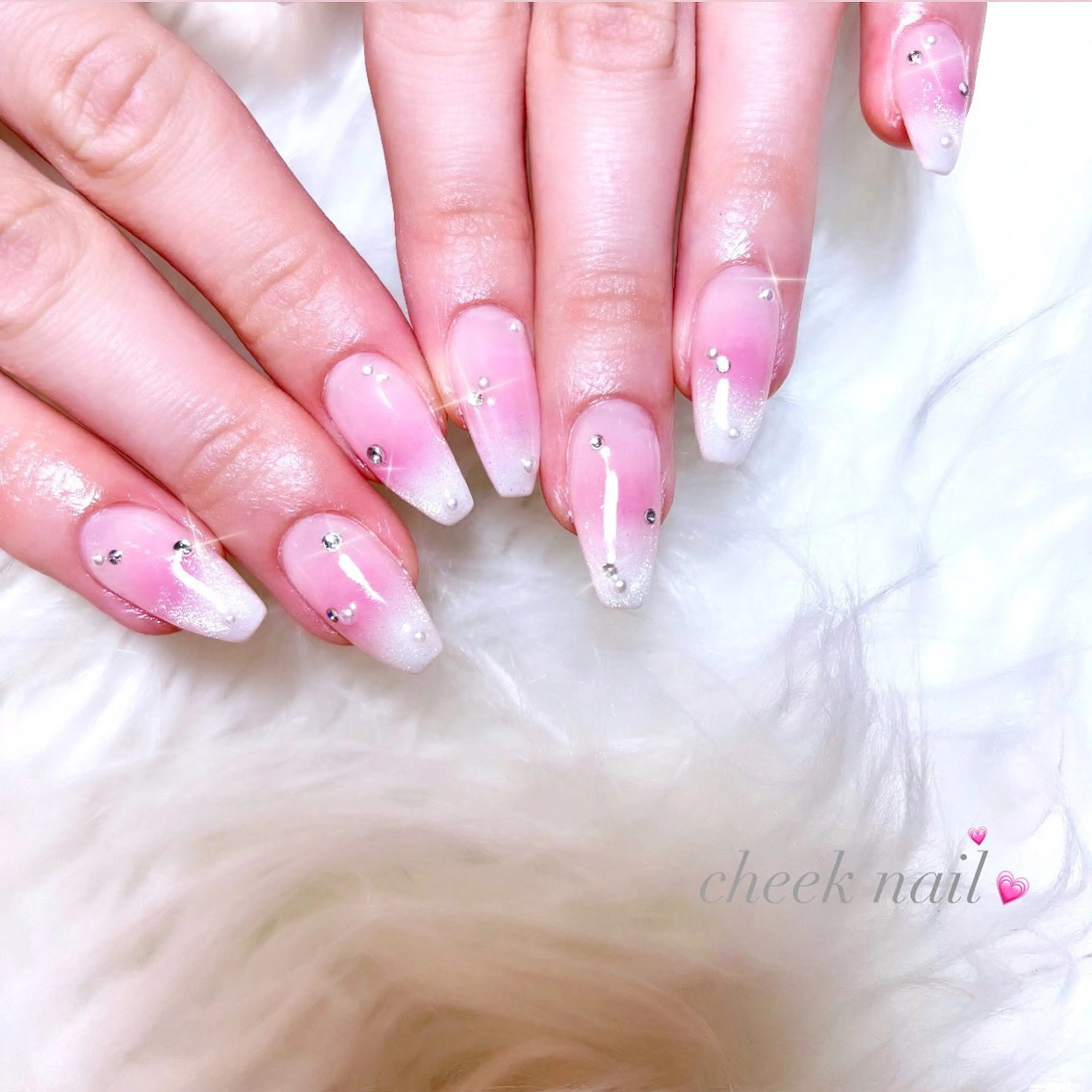 ネイル ワンホンネイル ハンドネイル キラオメ Neneのネイルデザイン