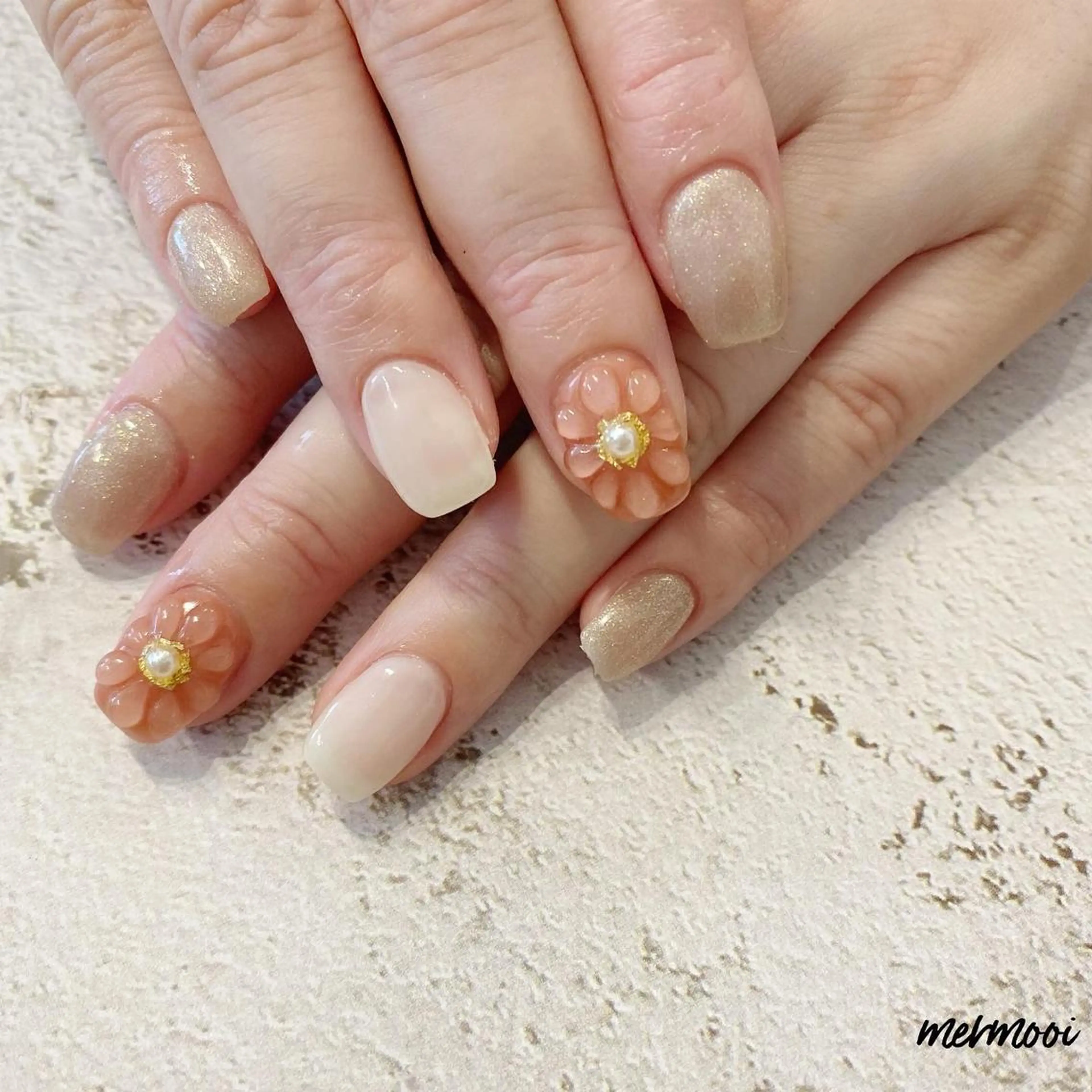 ネイル キラキラネイル 韓国ネイル ニュアンスネイル ぷっくりネイル スカルプネイル melumooi nailのネイルデザイン