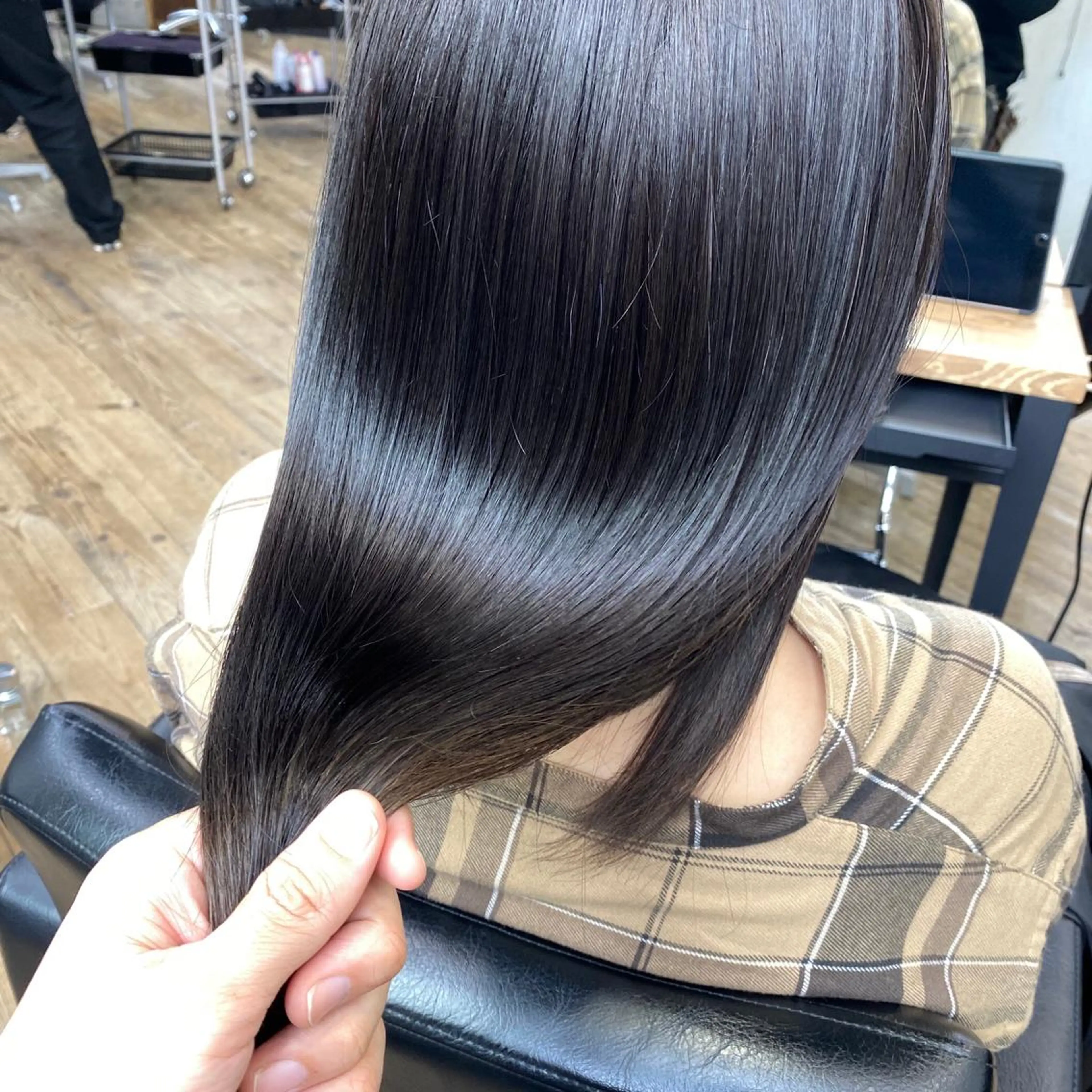 ロング トリートメント ブリーチダブルカラー 【koide】のヘアスタイル