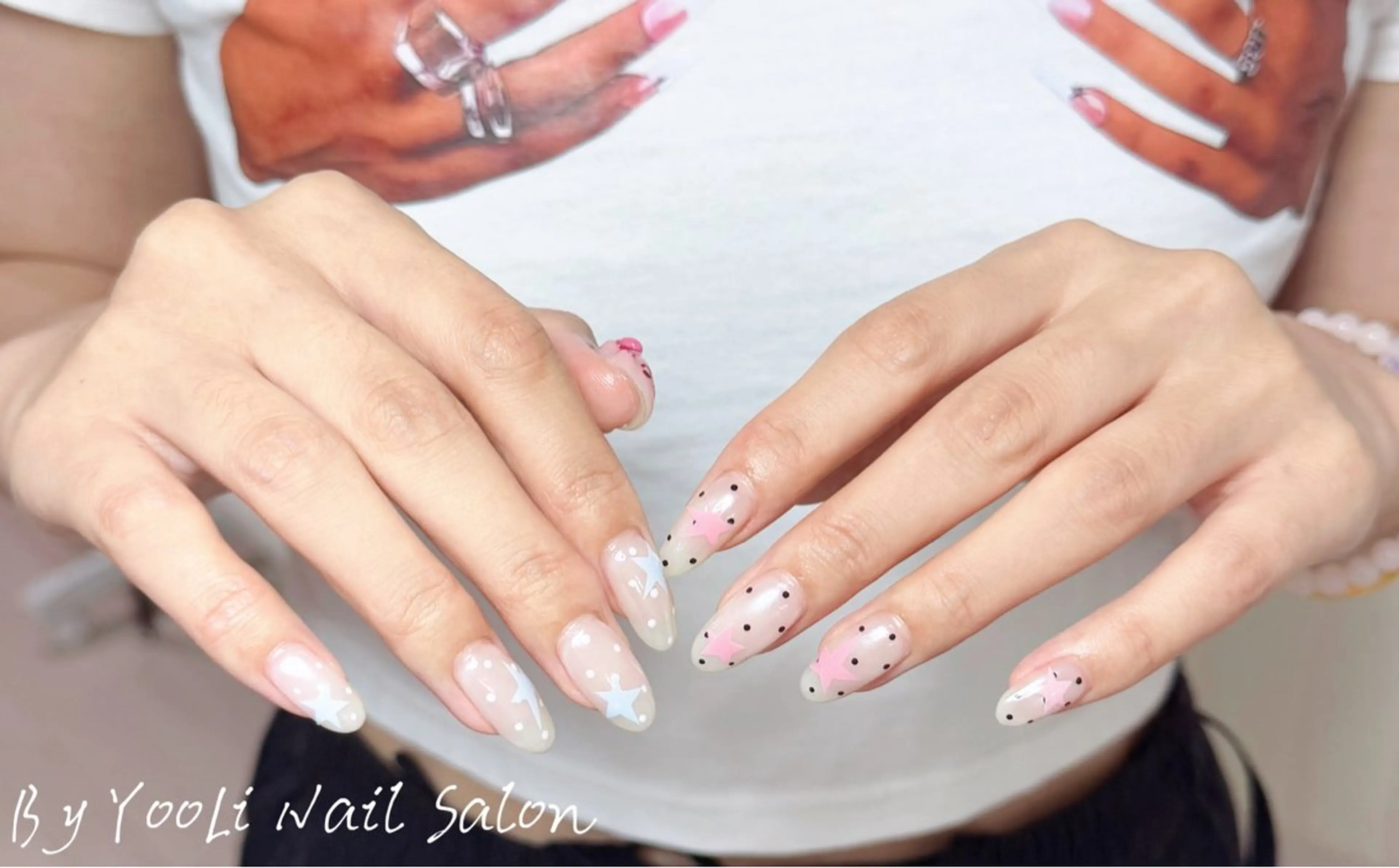 ネイル アートネイル オーロラネイル チークネイル フレンチネイル ガラスフレンチ ハンドネイル 🎀🎀YooLi Nail Salonのネイルデザイン