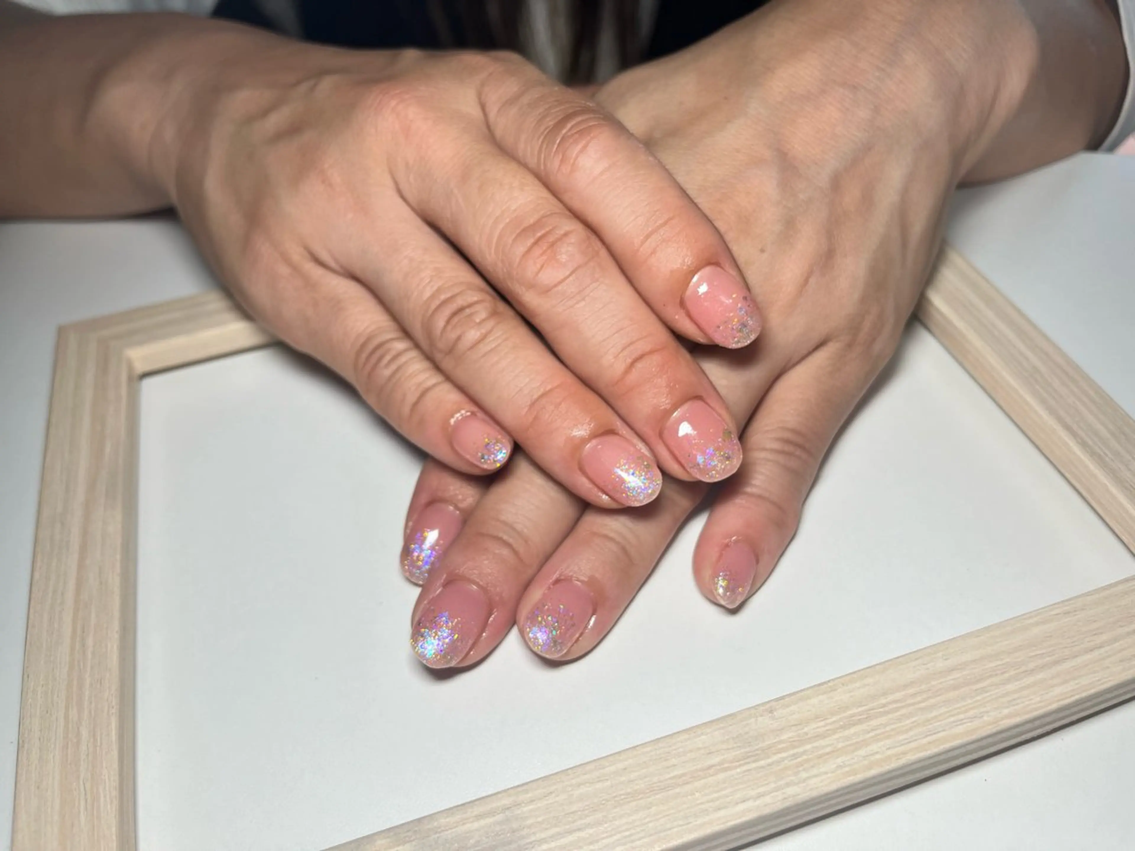 ネイル オーロラネイル グラデーション ラメ(グリッター) ラメグラデーション オフィスネイル Nail salon Caco.のネイルデザイン