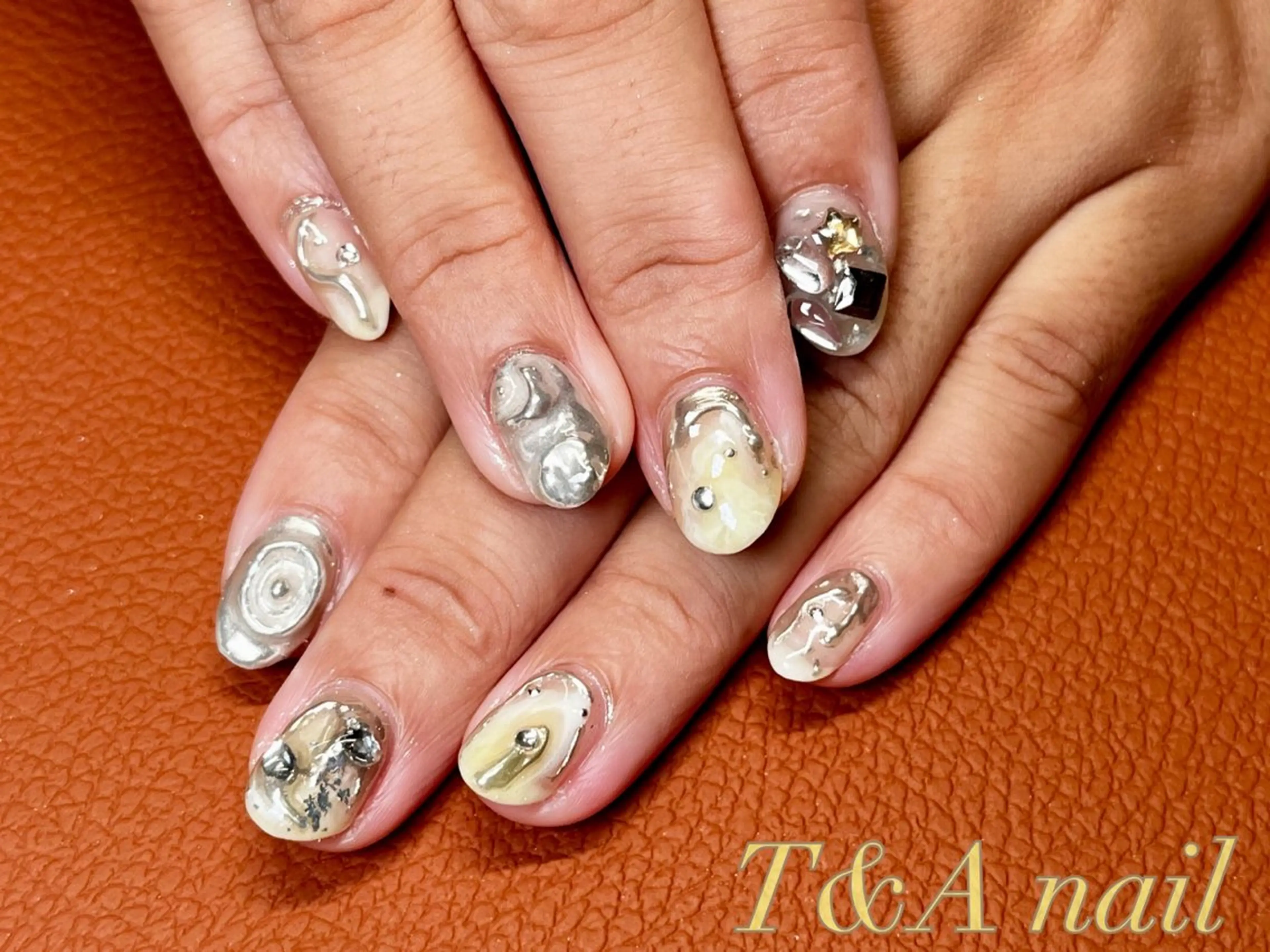 ネイル 長さ出し ジェルネイル キラキラネイル ニュアンスネイル スカルプネイル T&A nailのネイルデザイン
