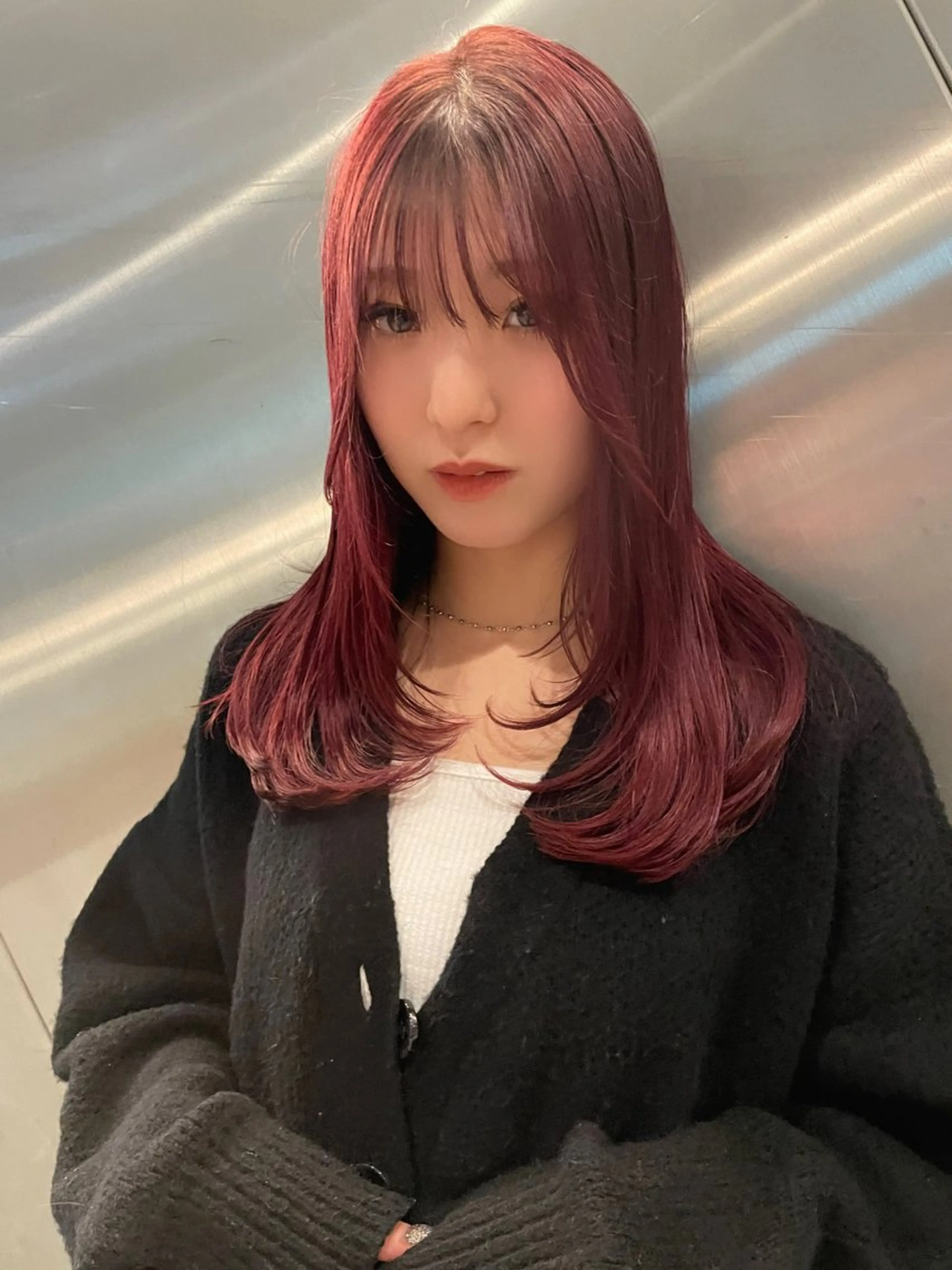 カラー AIRI layer cut hairのヘアスタイル