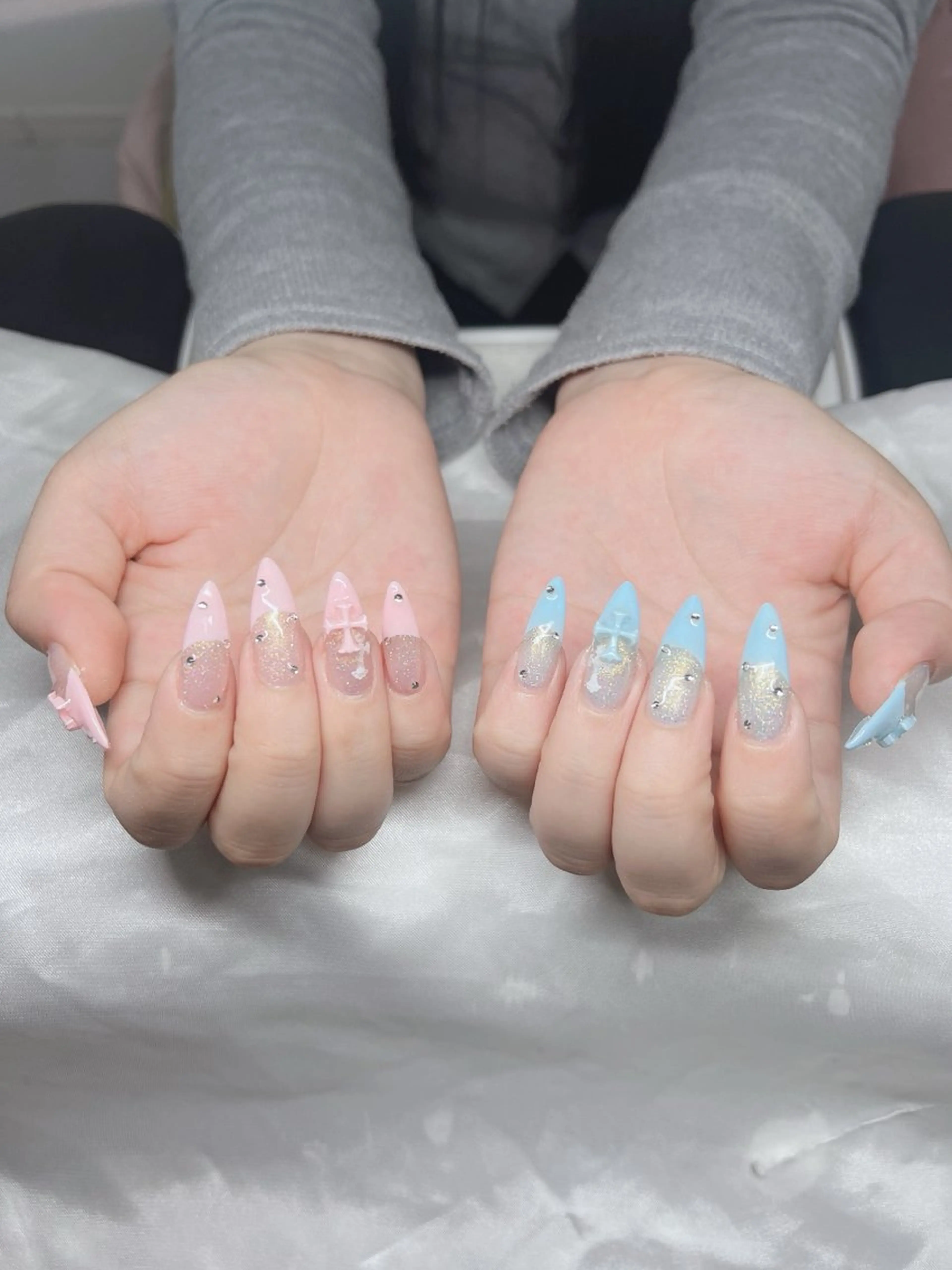 ネイル オーロラネイル チークネイル 長さ出し フットネイル フレンチネイル Lee Nails チップ長さだし専門店のネイルデザイン