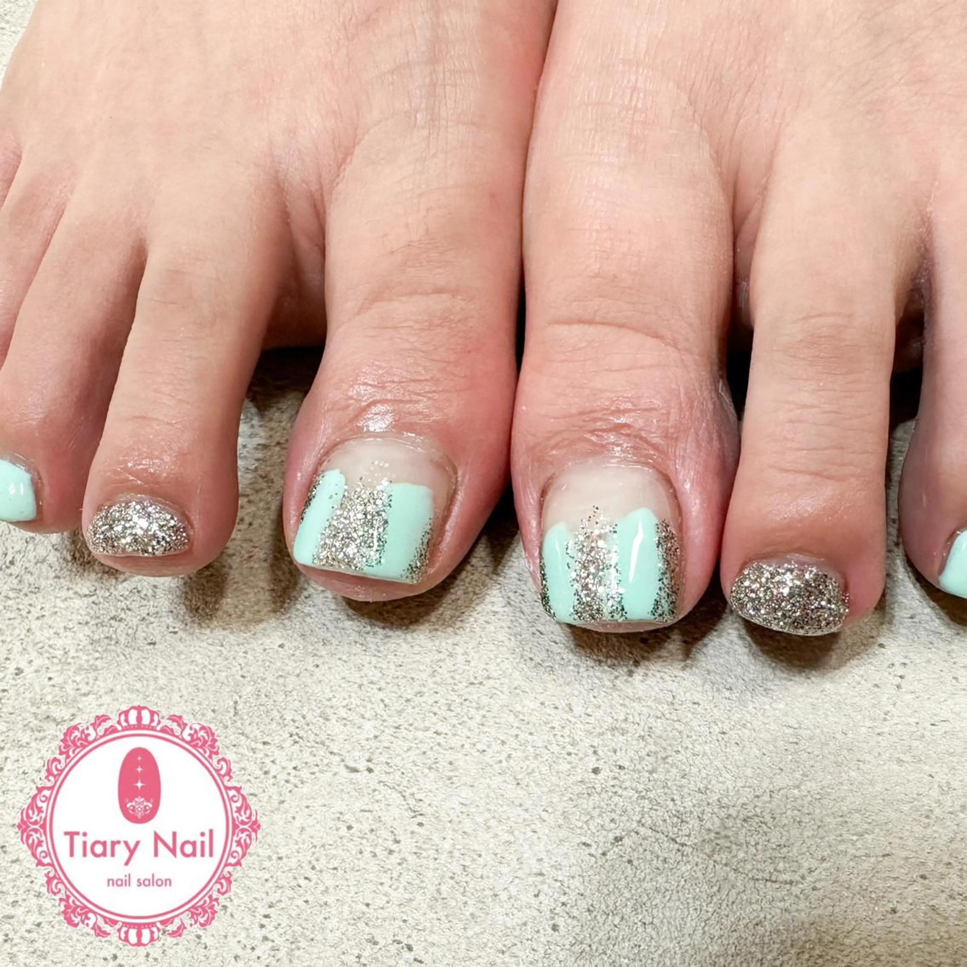 ネイル tiarynail K K🐼のネイルデザイン
