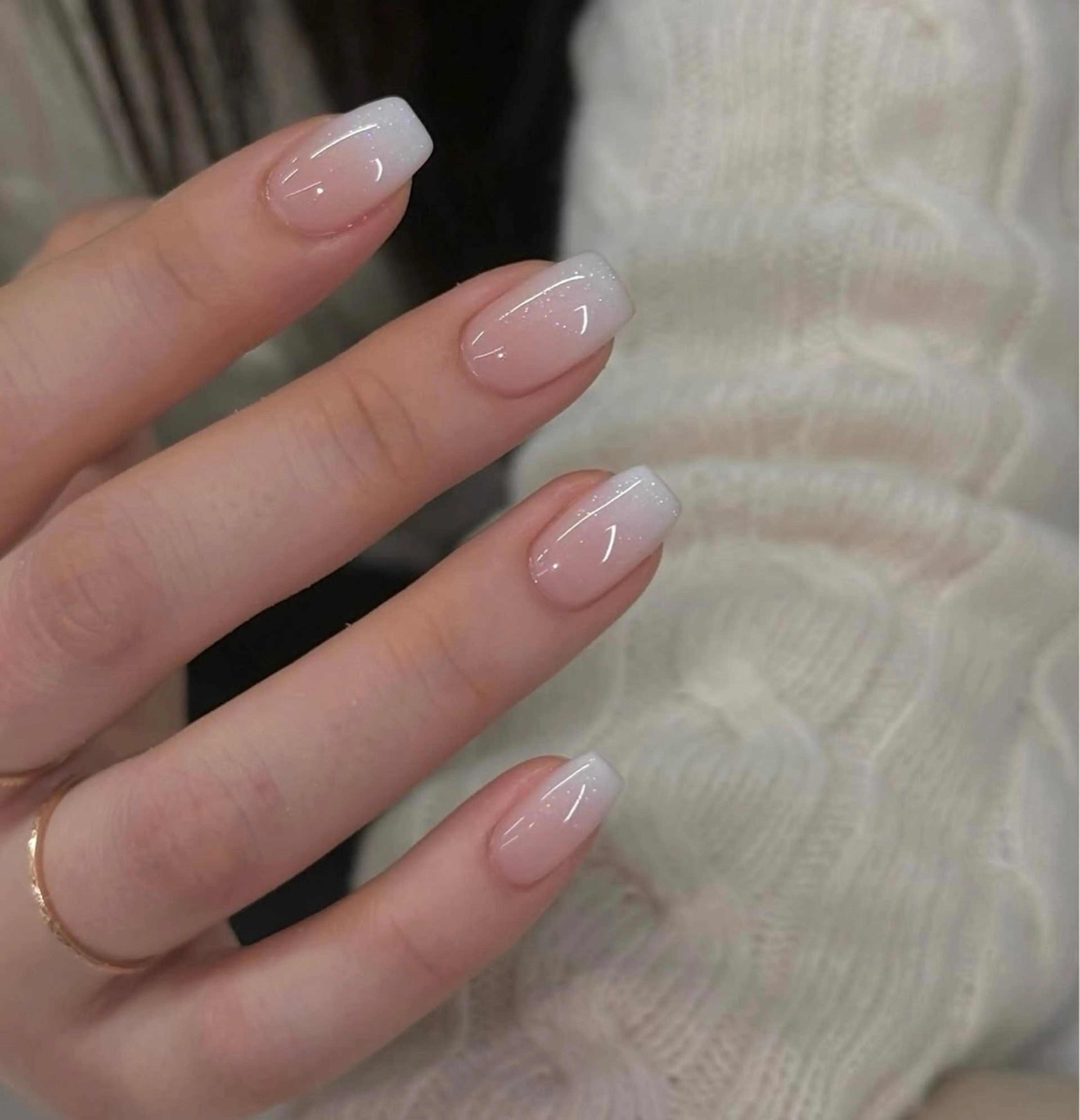 ネイル オーロラネイル 長さ出し フットネイル フレンチネイル ジェルネイル ハンドネイル sora ❄️のネイルデザイン