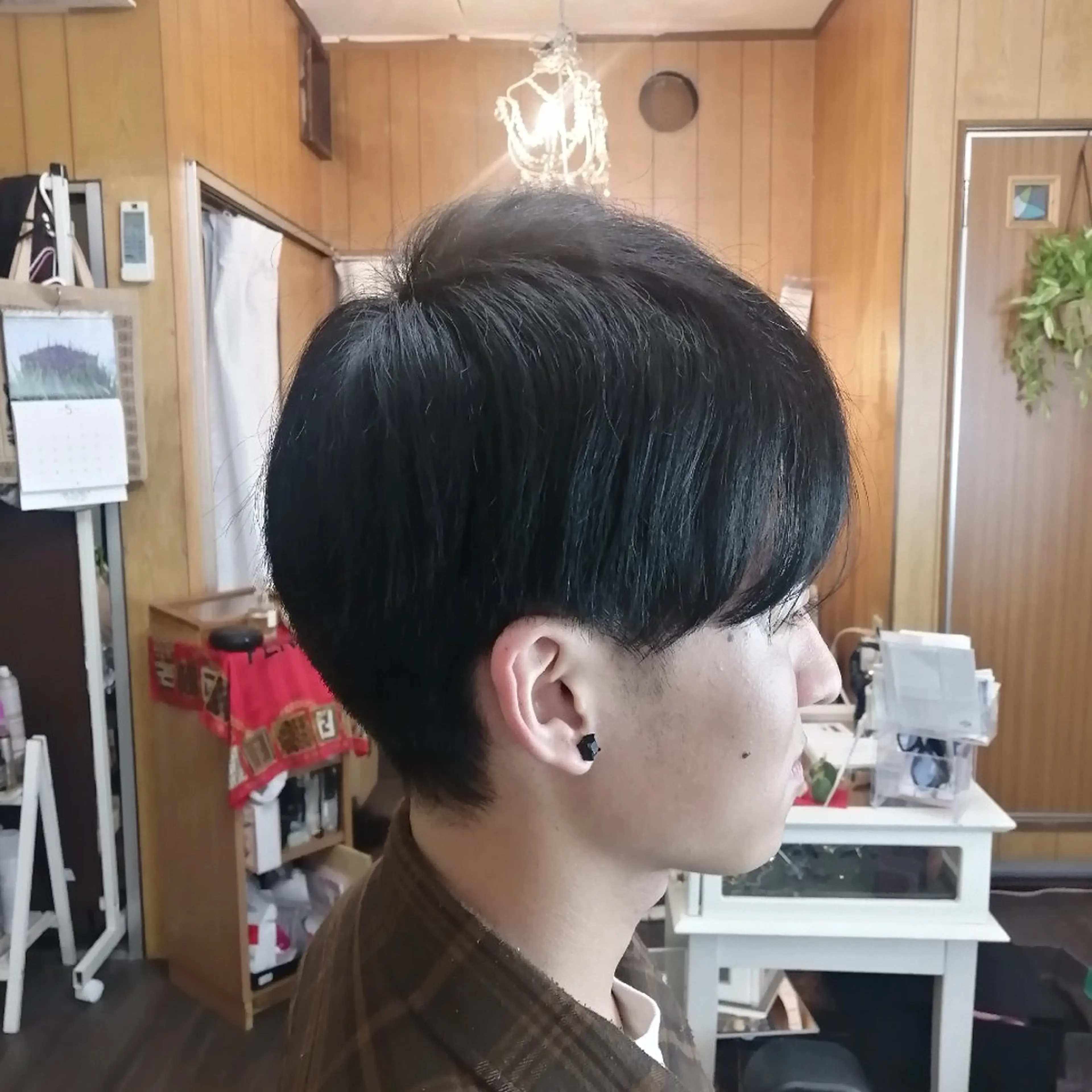 ショート D/i所属・D/i |Y/no. 〈夜スパ17時〜〉のヘアスタイル