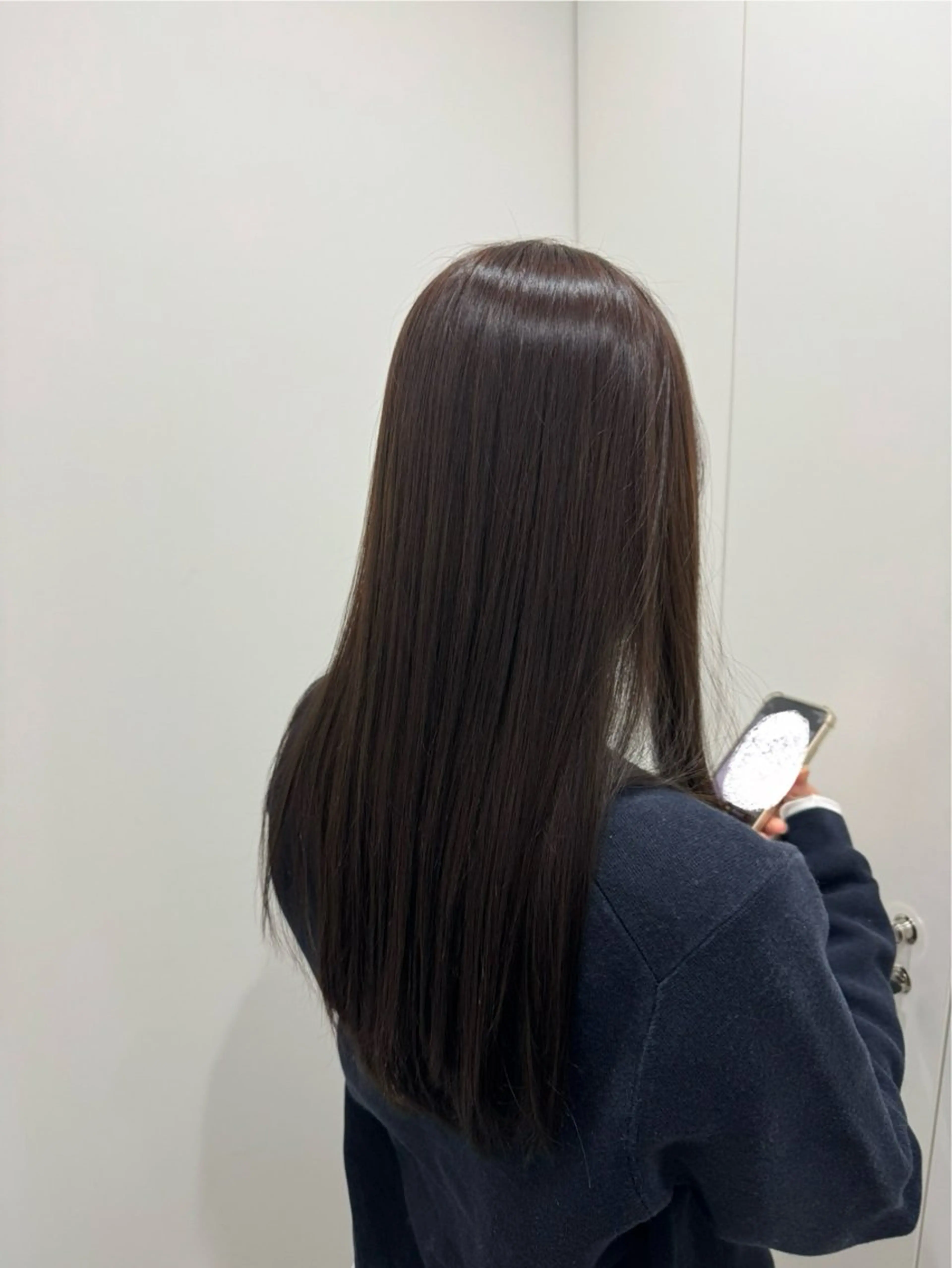 ロング カラー 尾崎 ひなののヘアスタイル