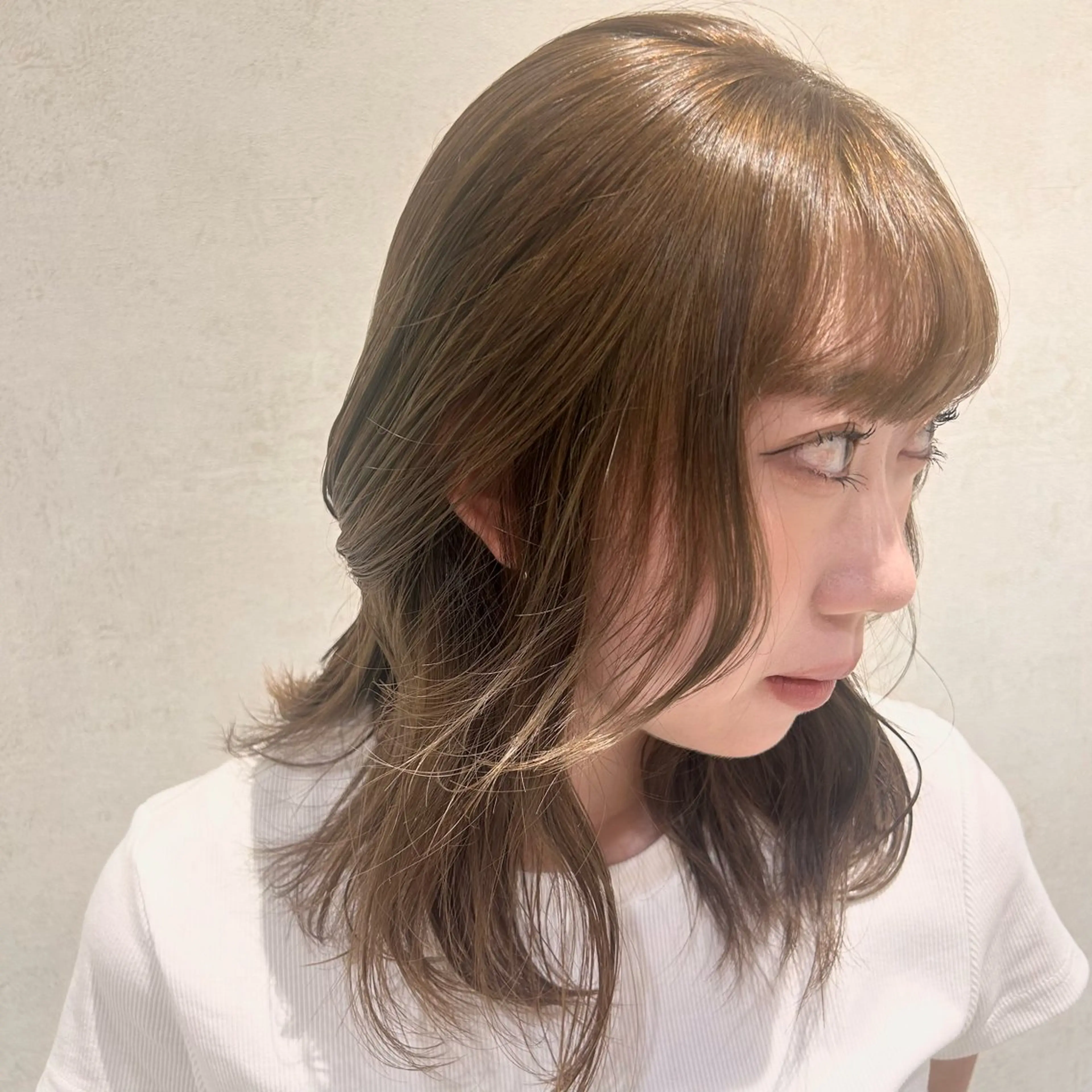 ミディアム ヘアカラー 透明感カラー/ ニュアンスヘア🪽のヘアスタイル