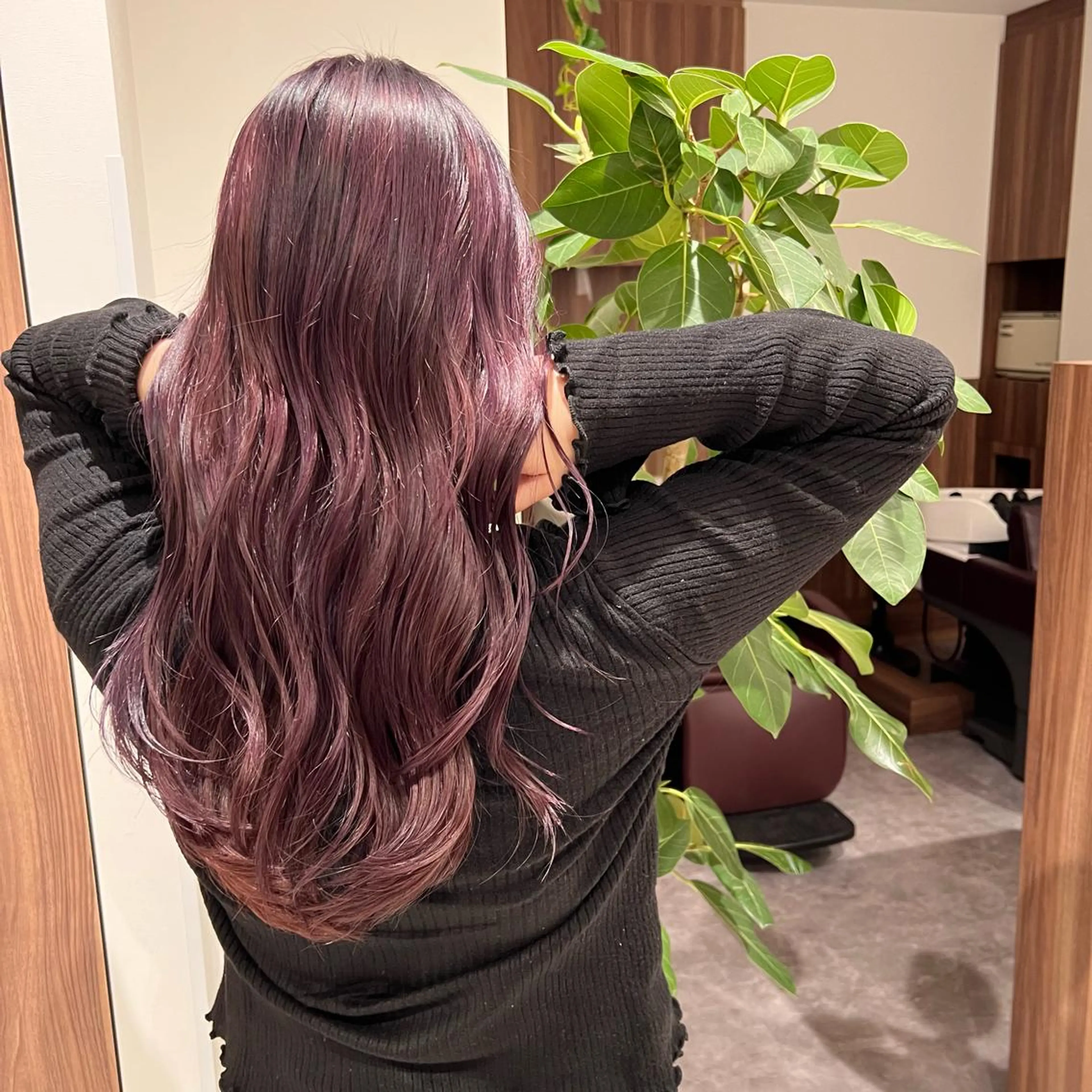 ロング カラー ヘアアレンジ 小白井 由美のヘアスタイル