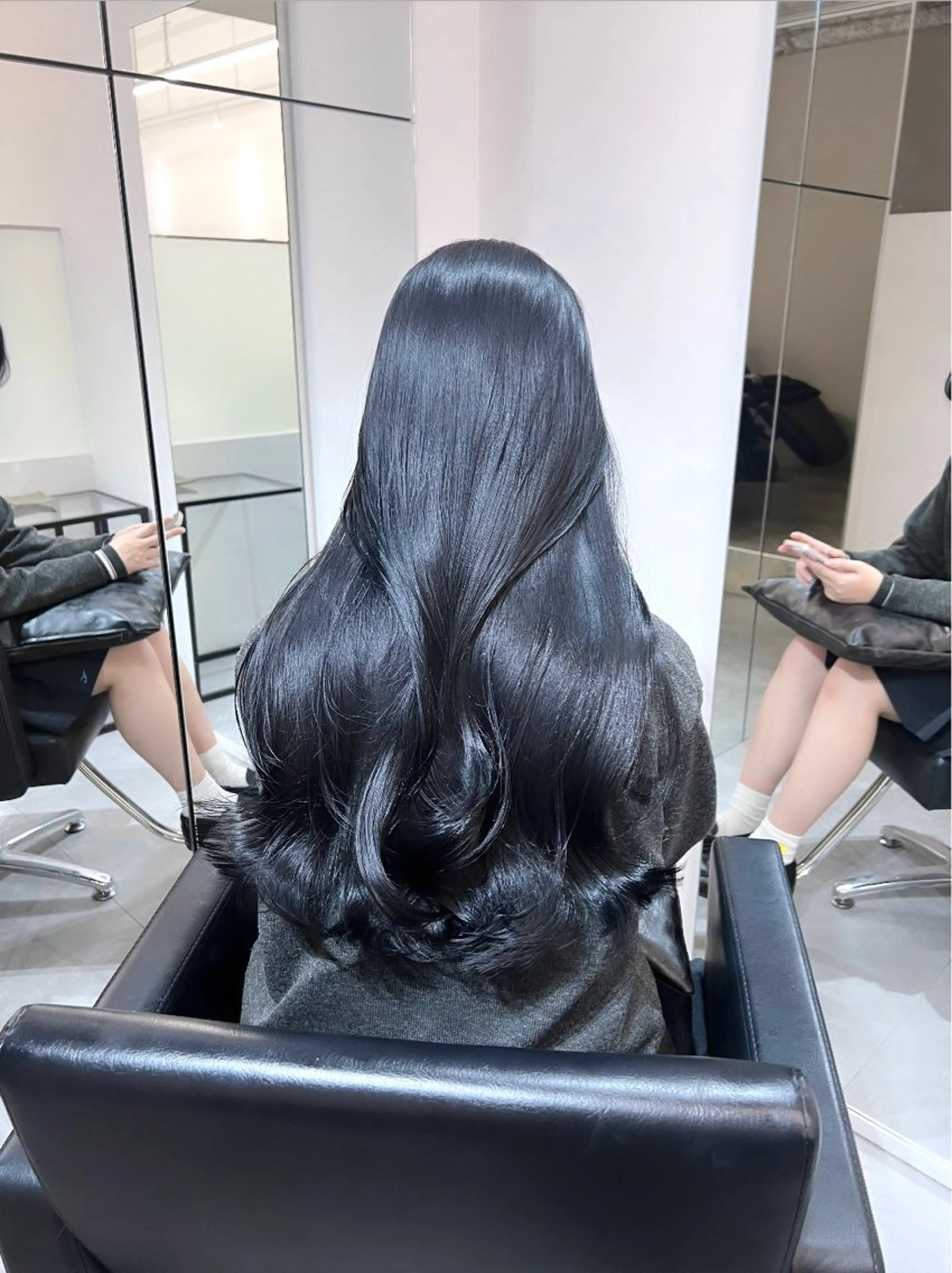 ロング カラー ヘアアレンジ 小顔見えカット/ 韓国レイヤー🇰🇷のヘアスタイル