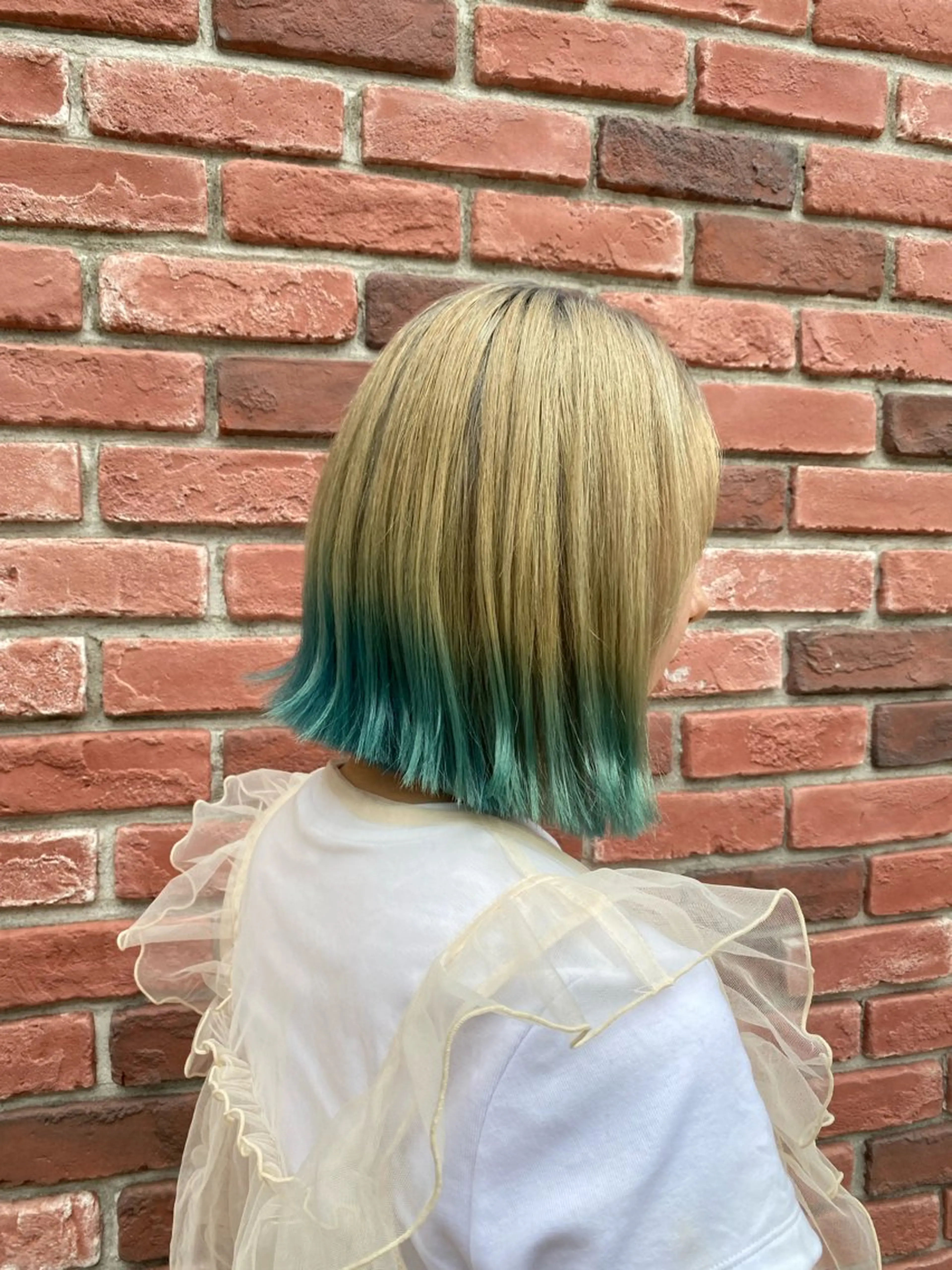 カラー ブリーチ グラデーションカラー たなか れなのマツエク・マツパデザイン