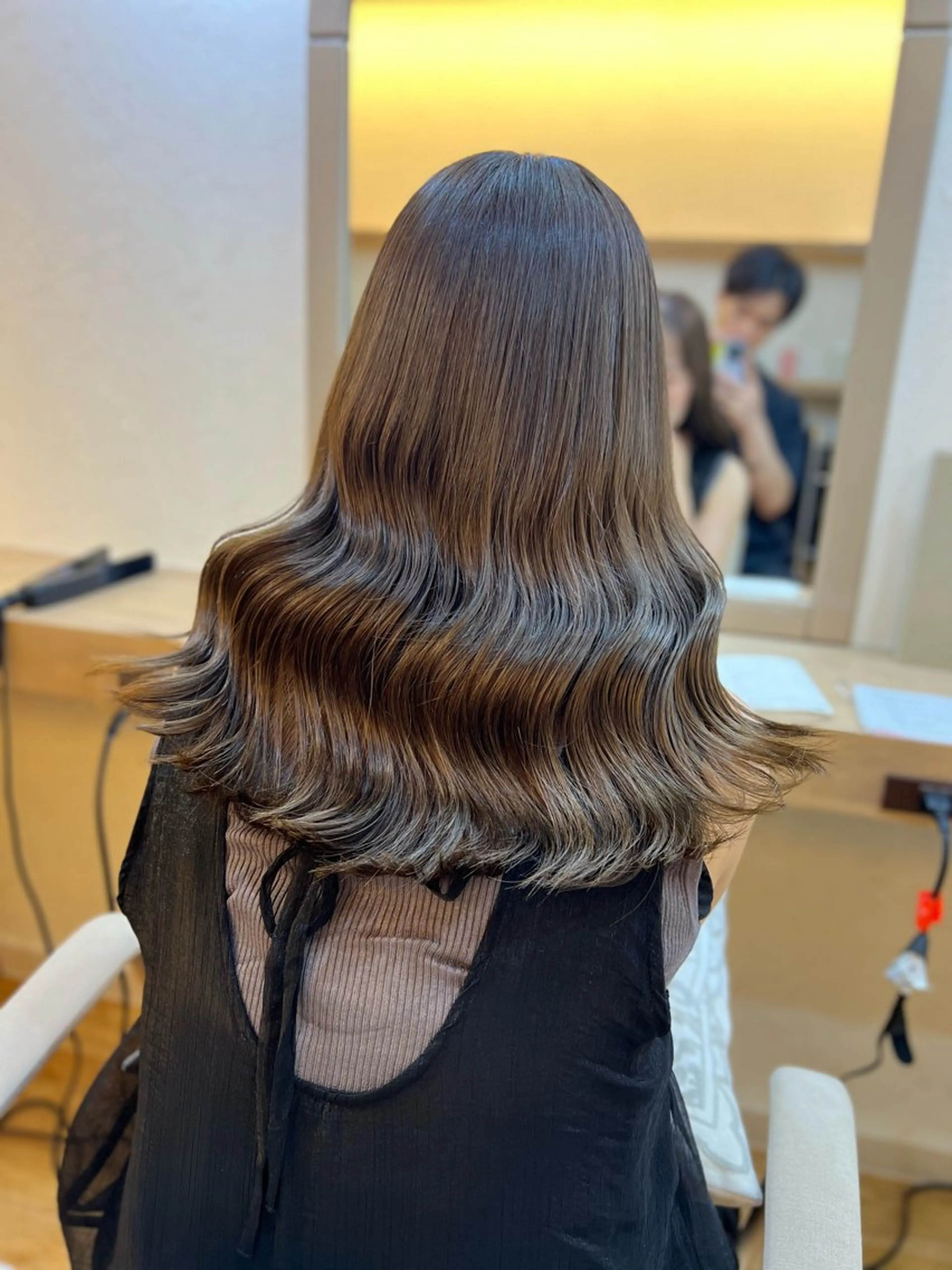 セミロング カラー ベージュカラー ブリーチ ブリーチなしカラー 神戸ボブ✂️ ioe三宮/田 伸佳のヘアスタイル