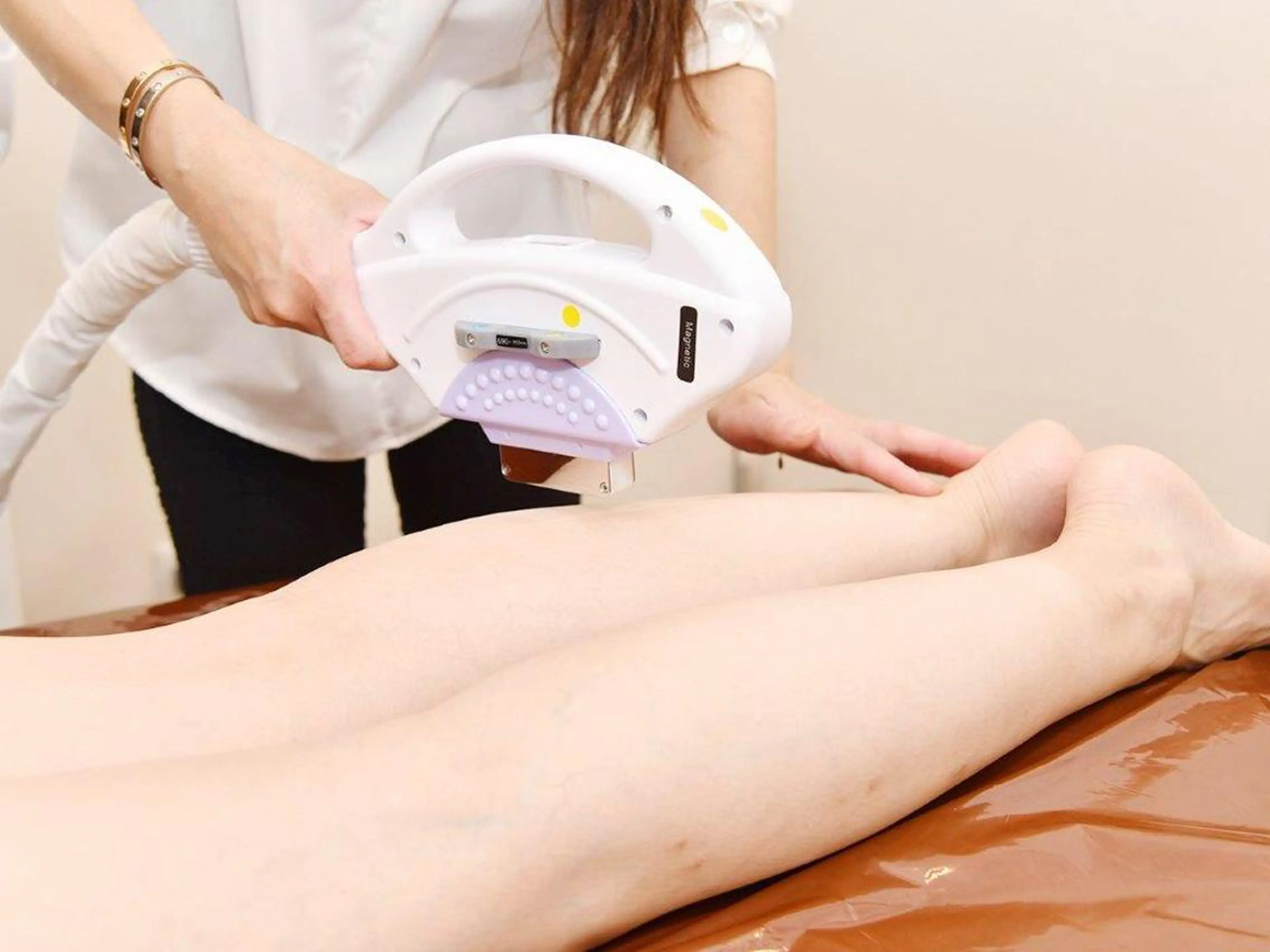 完全都度払い　意外と見られてる膝上or膝下脱毛（肘上or肘下脱毛）の写真