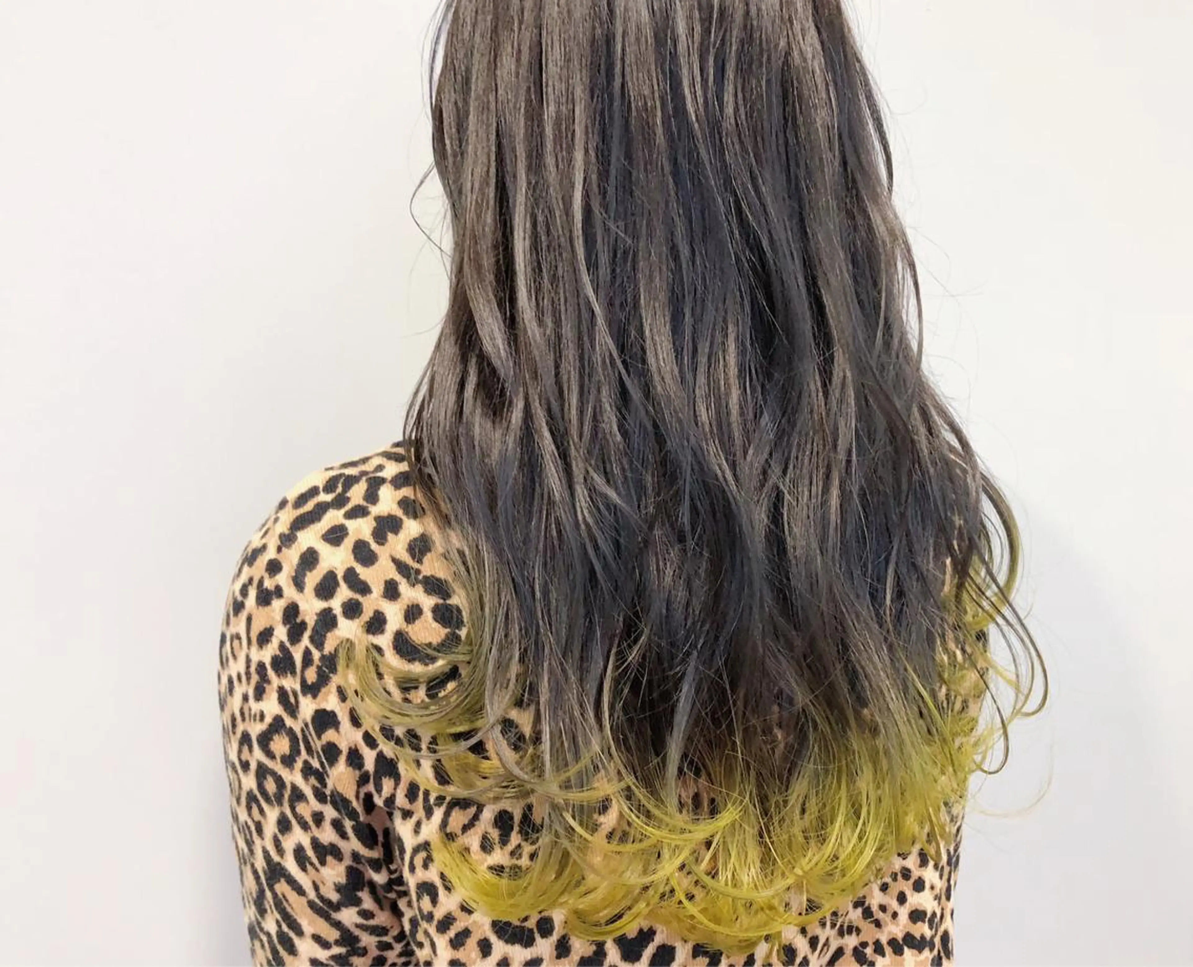 ロング カラー VIRETTA 【ヴィレッタ】のヘアスタイル