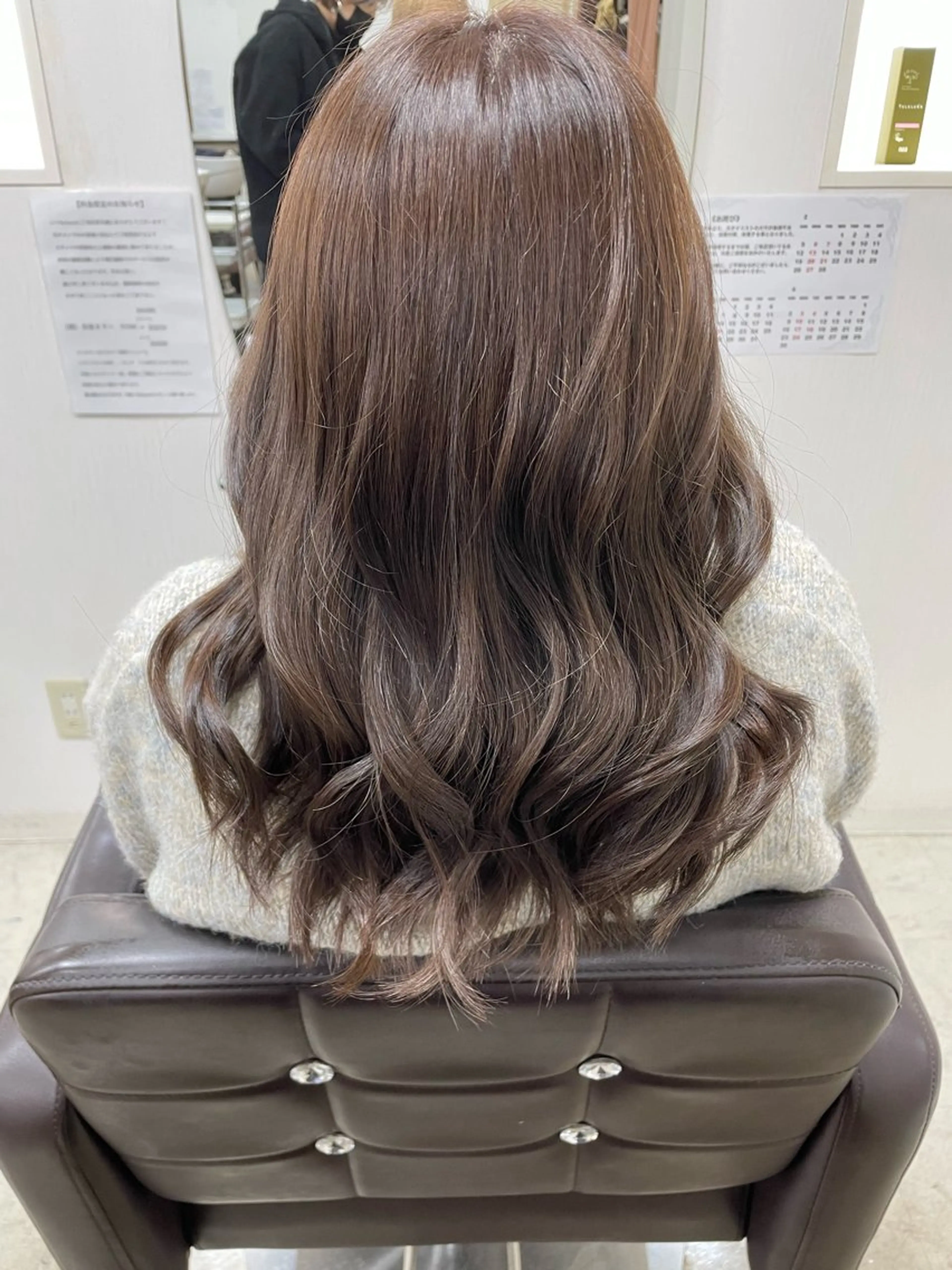 セミロング カラー 𝐒𝐇𝐔𝐑𝐈 🦋艶カラー🦋のヘアスタイル