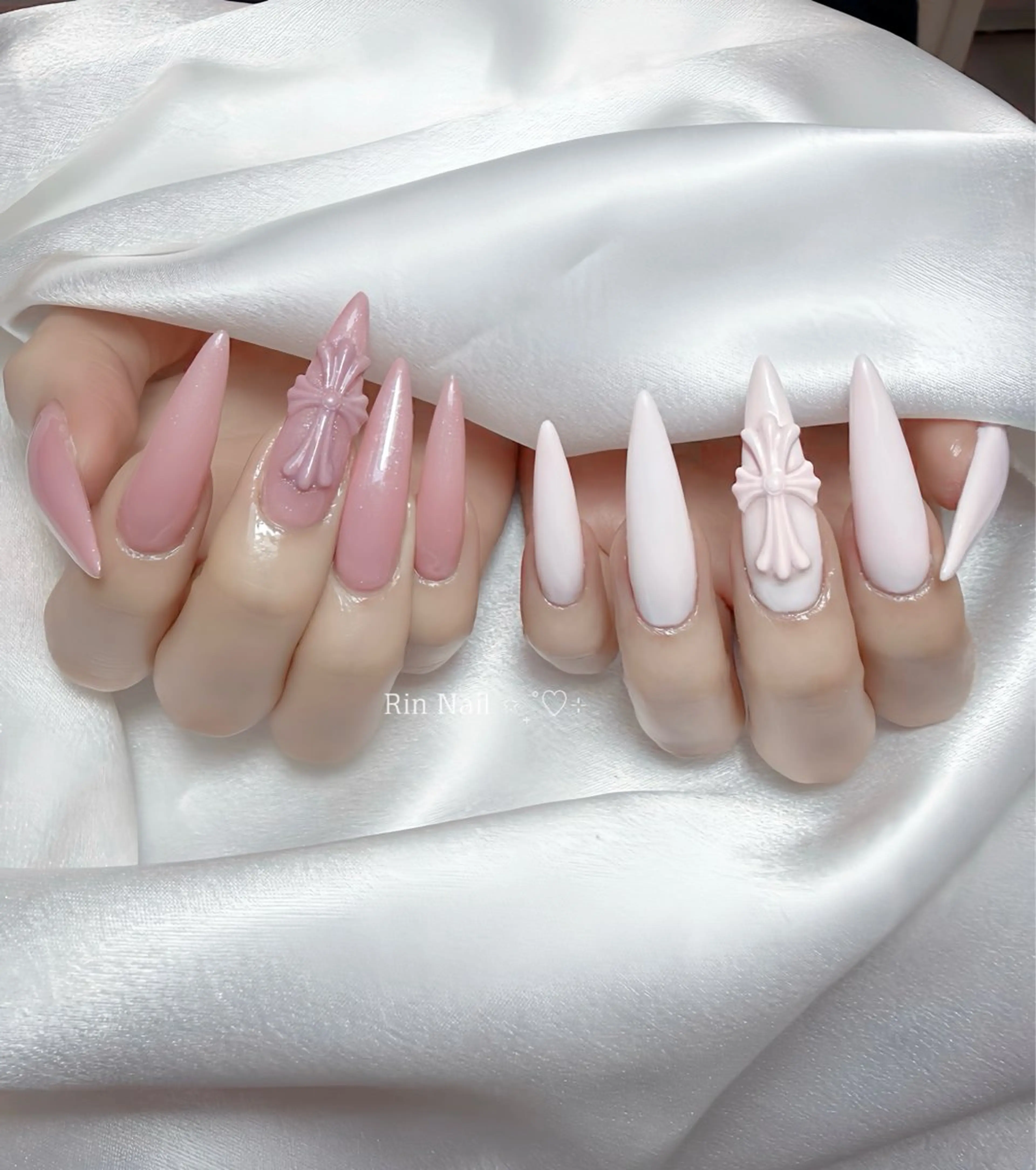 ネイル オーロラネイル ブラウン チークネイル フラッシュネイル フラワーネイル ハンドネイル Rin Nail 新大久保店のネイルデザイン