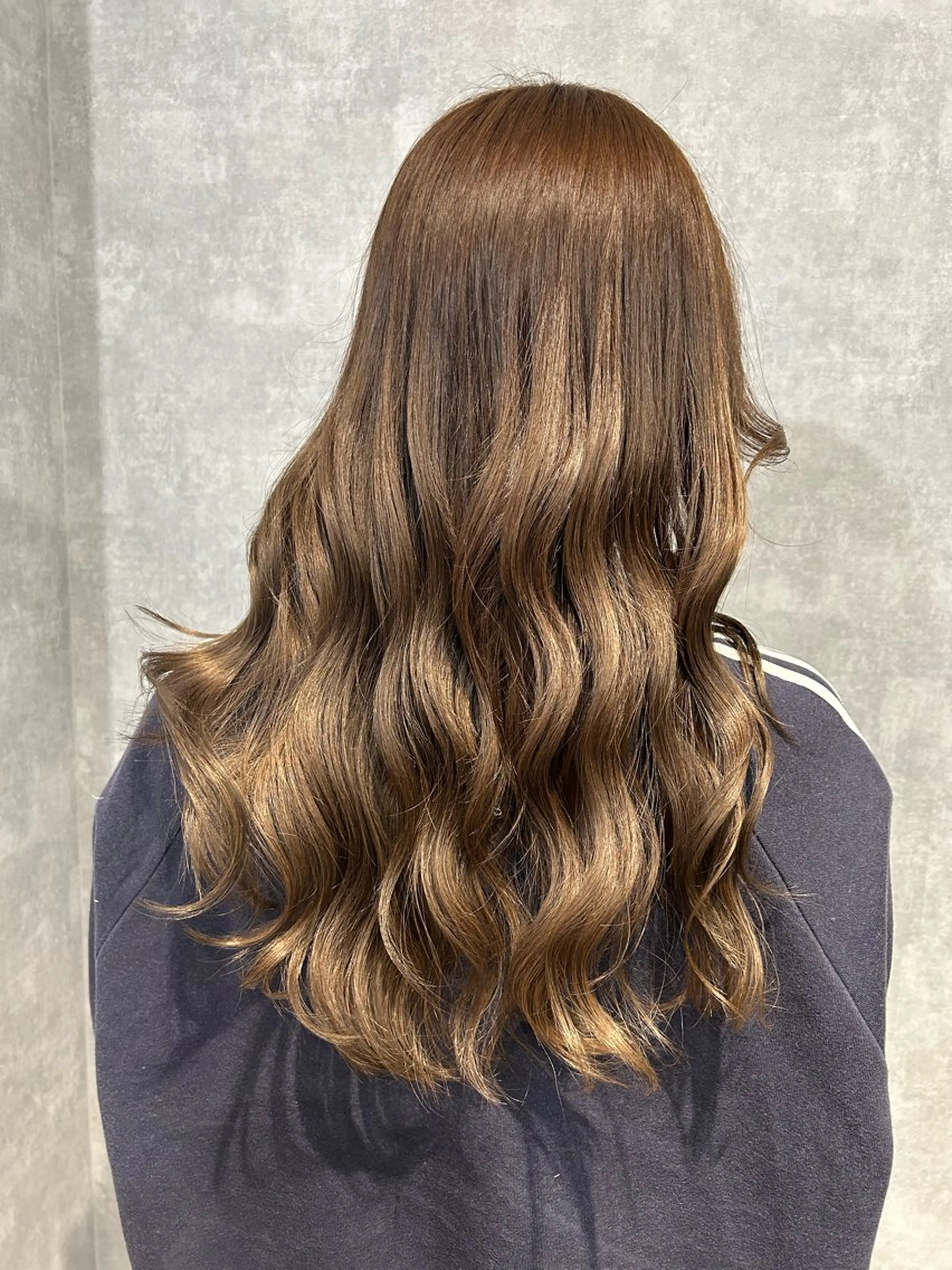 ミディアム カラー カット ヘアカラー トリートメント レイヤー ハイトーン/YUTOのヘアスタイル