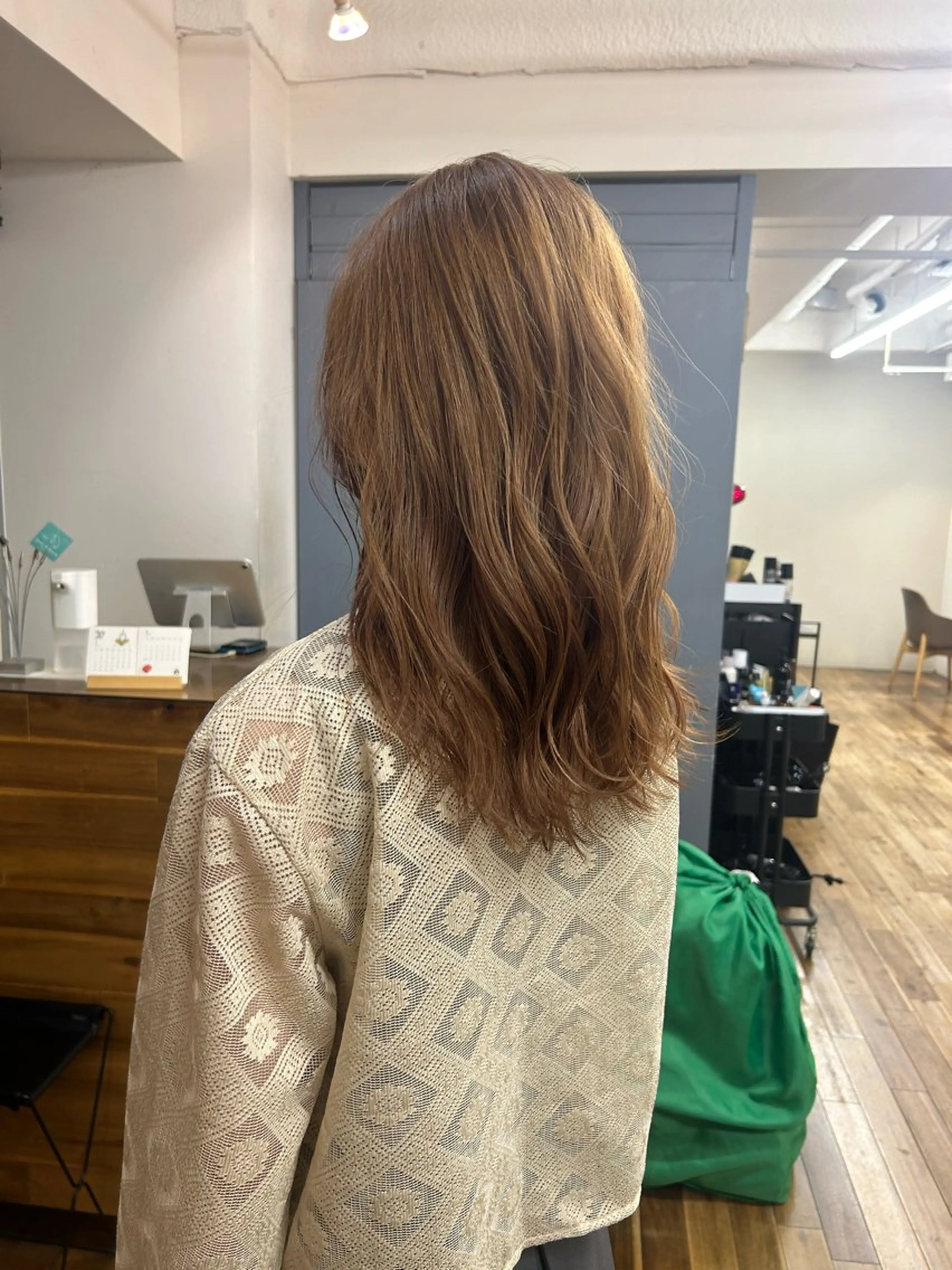 セミロング カラー げん/梅田美容室 中崎町美容室のヘアスタイル