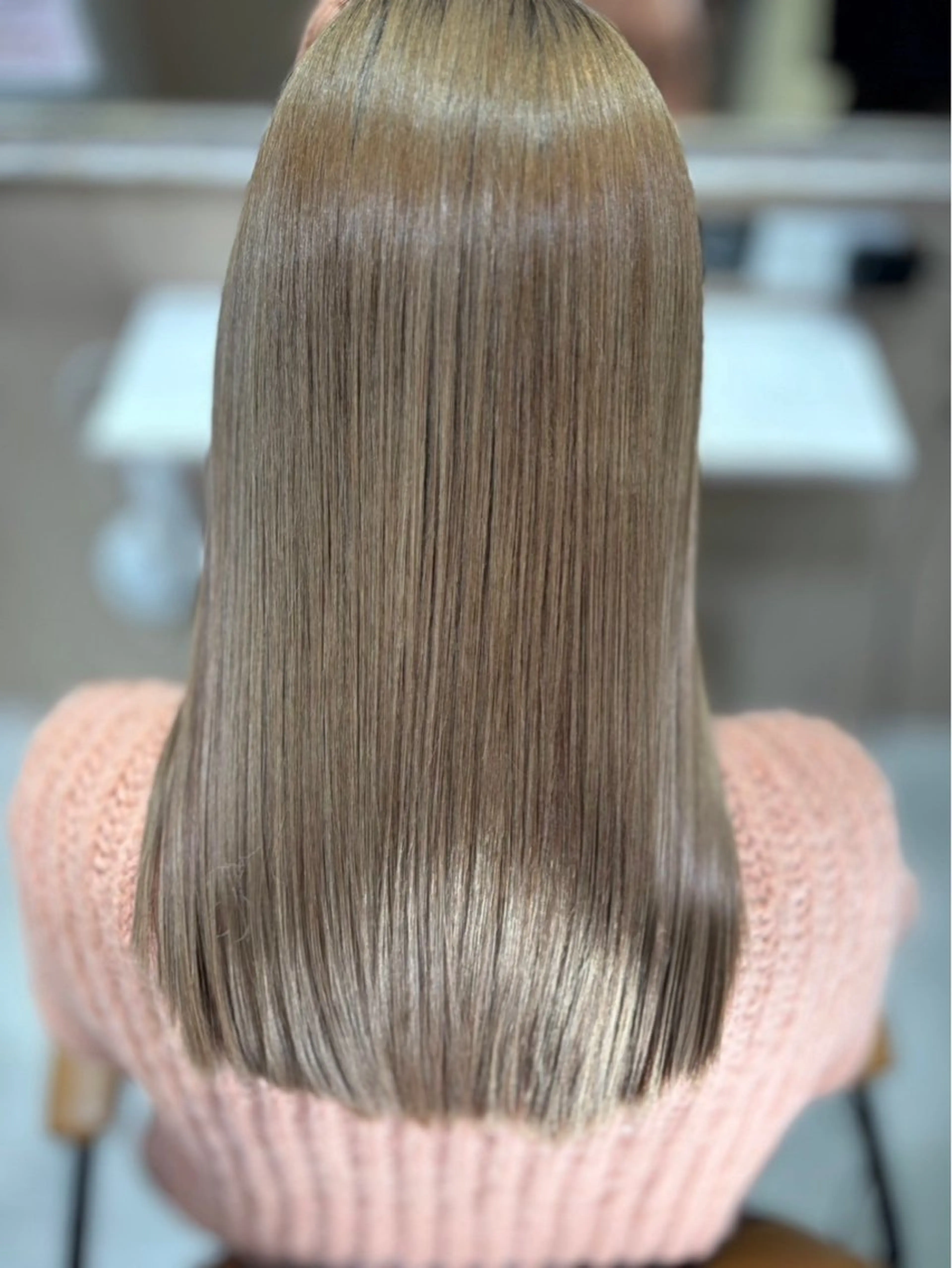 ミディアム パーマ 髪質改善 トリートメント ヘアカラー 🩶医療×美髪🤍 新宿完全個室髪質改善のヘアスタイル