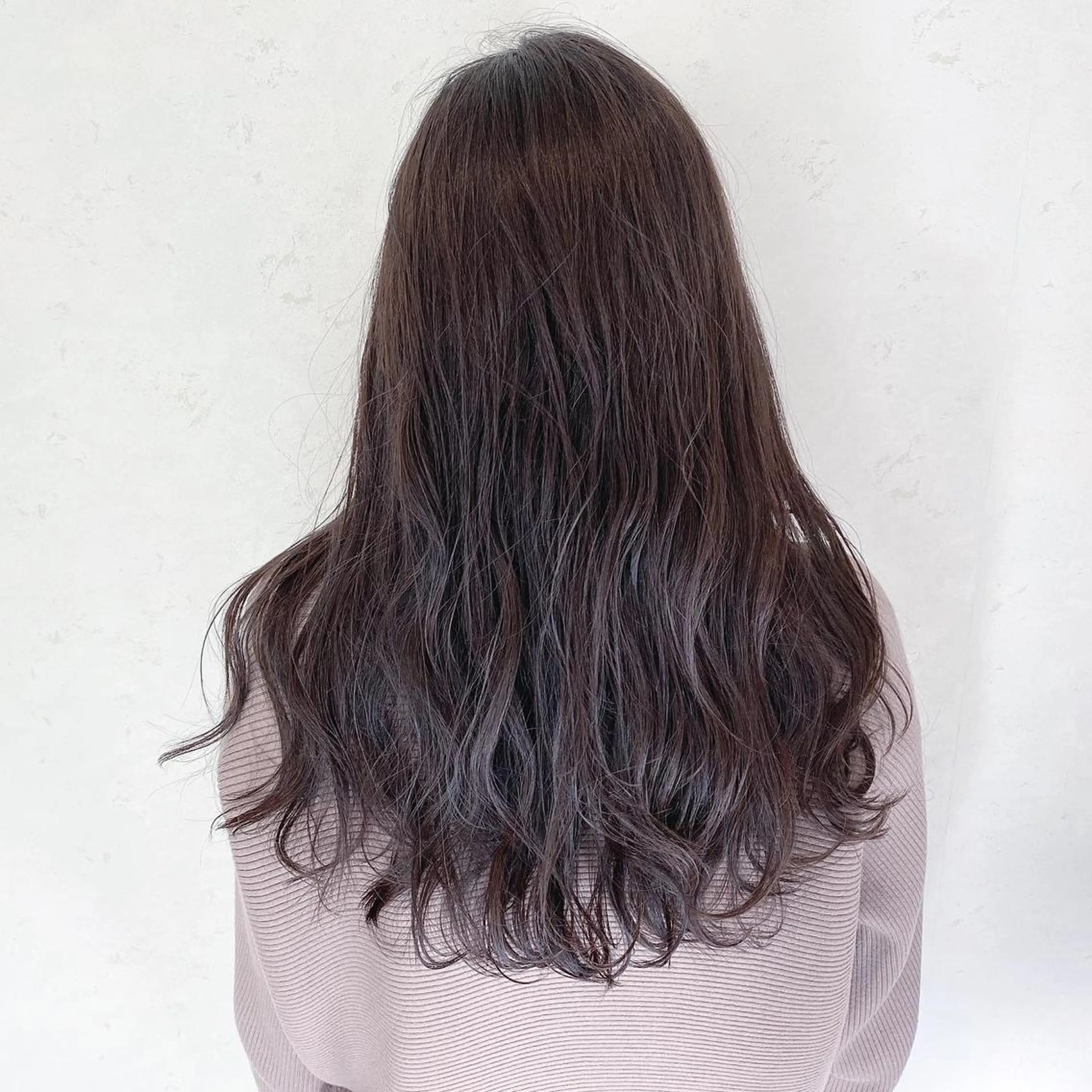 ロング カラー 伊藤 さやかのヘアスタイル