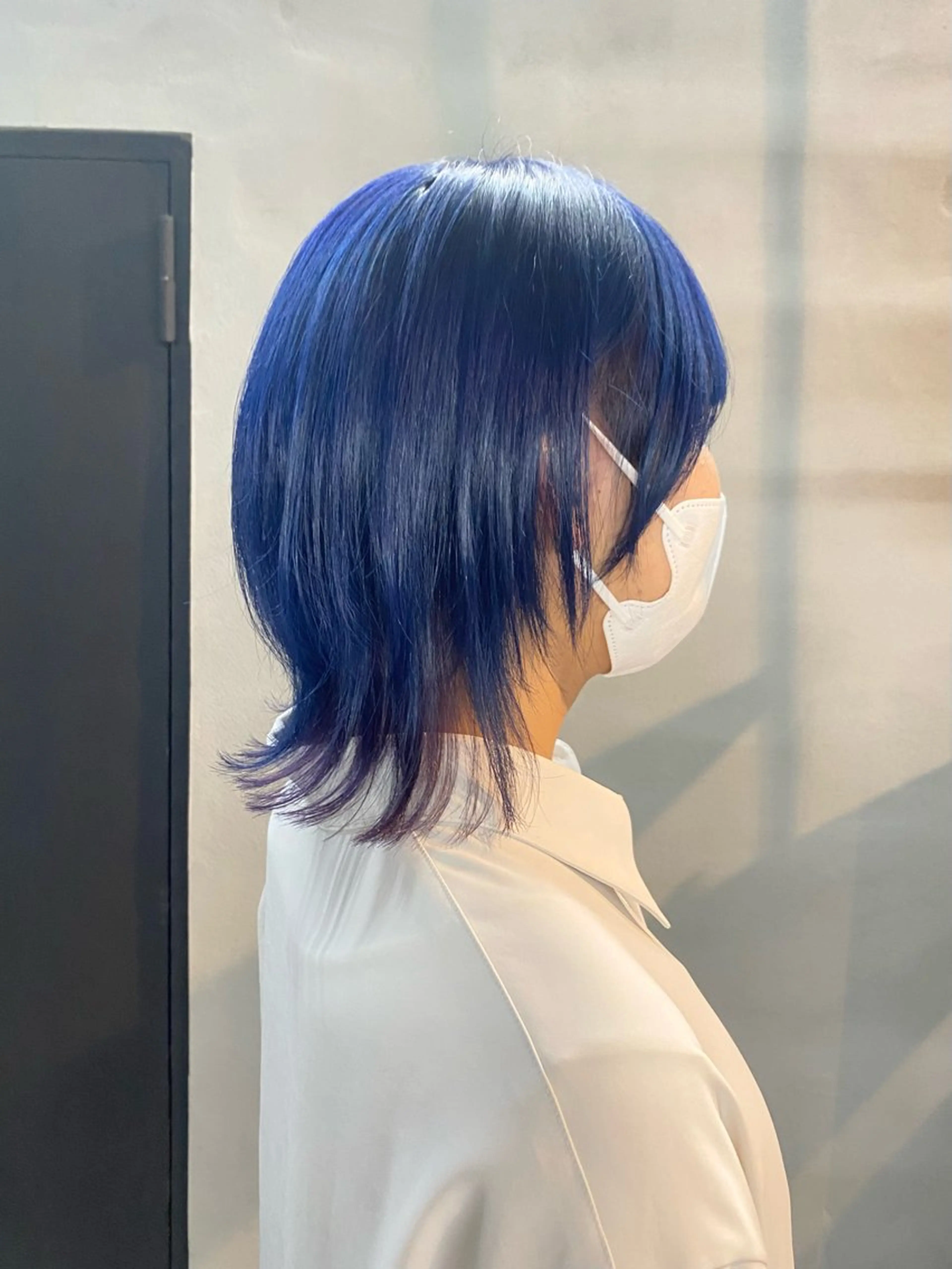 ミディアム カラー ブリーチ ブルーカラー デザインカラー イヤリングカラー インナーカラー 柏 デザインカラー/ レイヤー🐣シオリのヘアスタイル