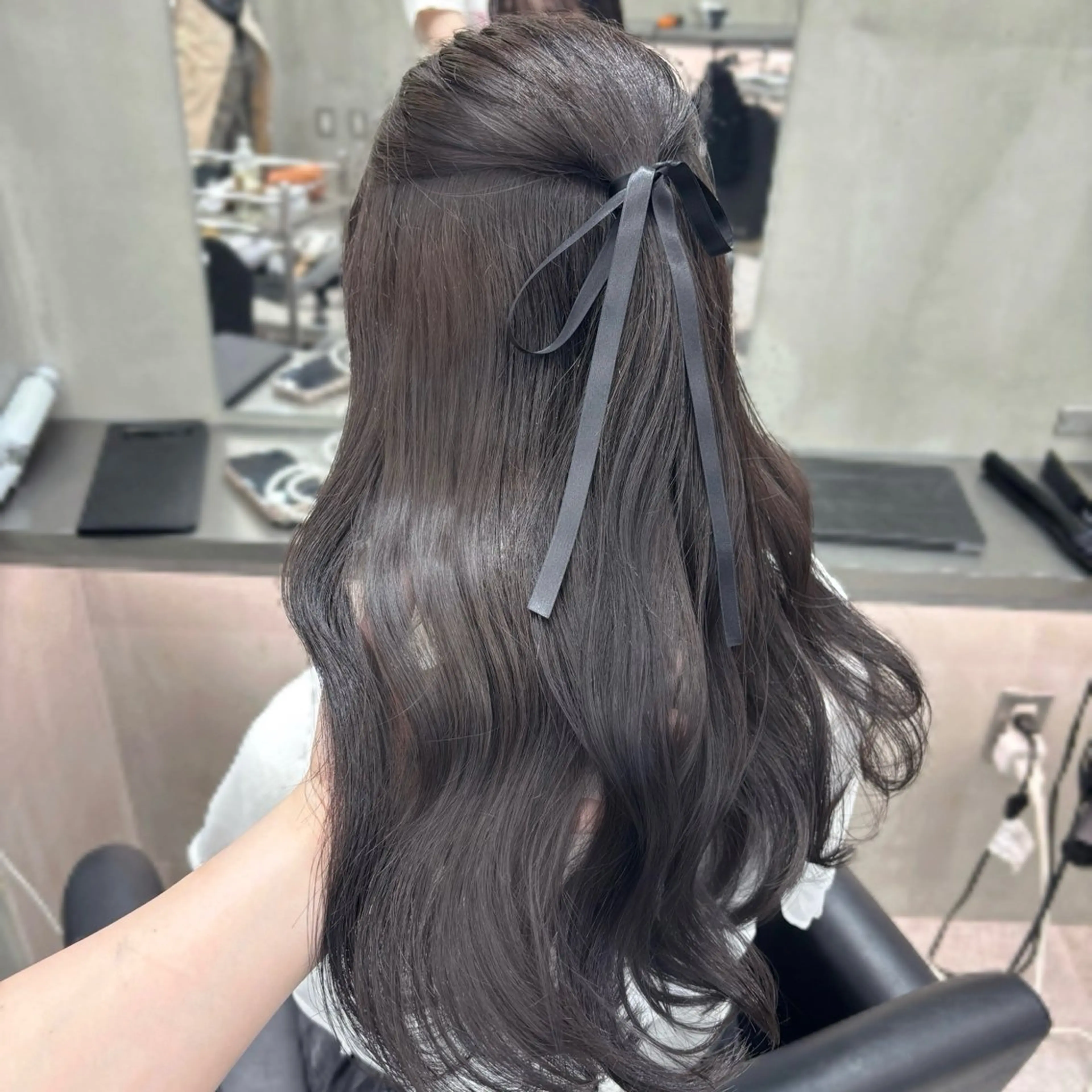 セミロング カラー ヘアアレンジ 透明感カラー ラベンダーカラー the path sora♡のヘアスタイル