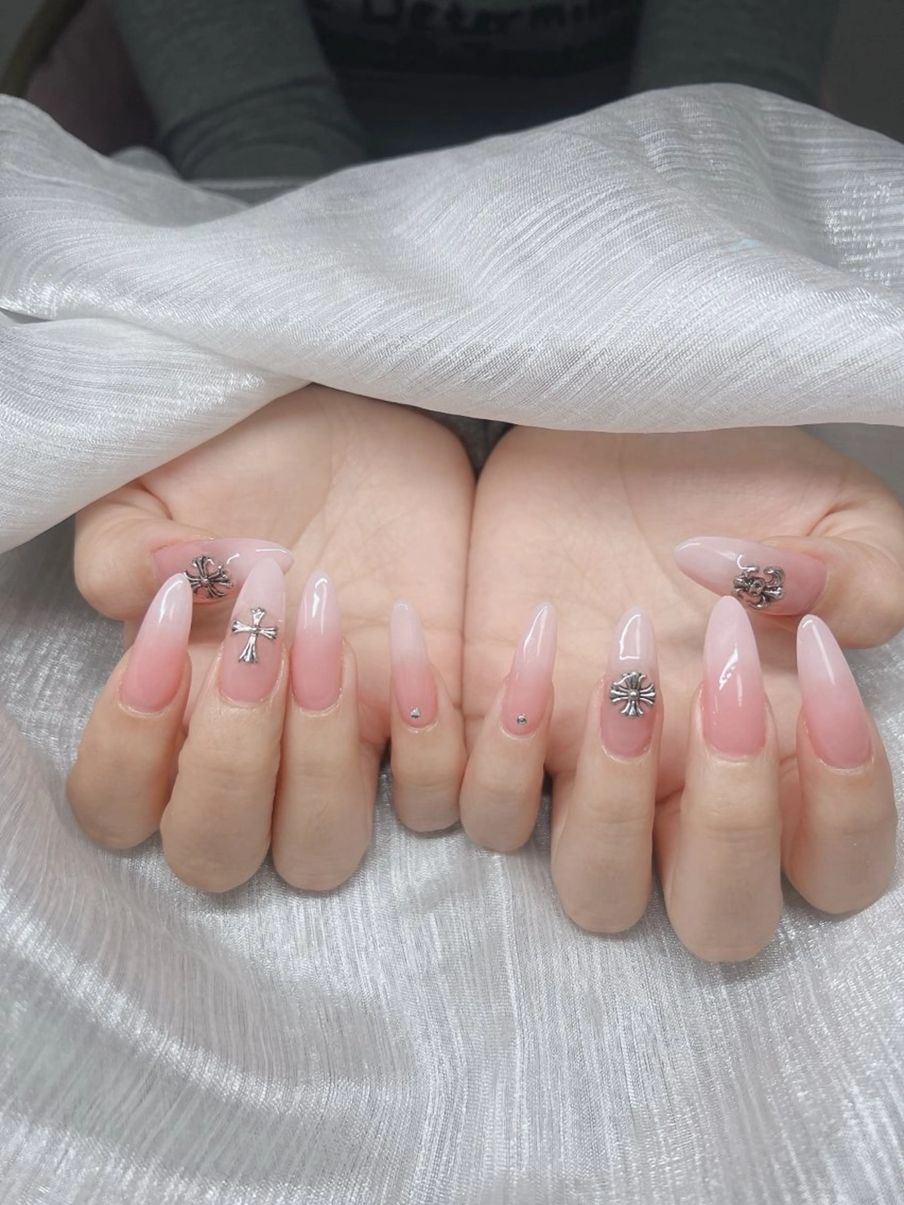 ネイル オーロラネイル チークネイル 長さ出し フットネイル フレンチネイル Lee Nails チップ長さだし専門店のネイルデザイン