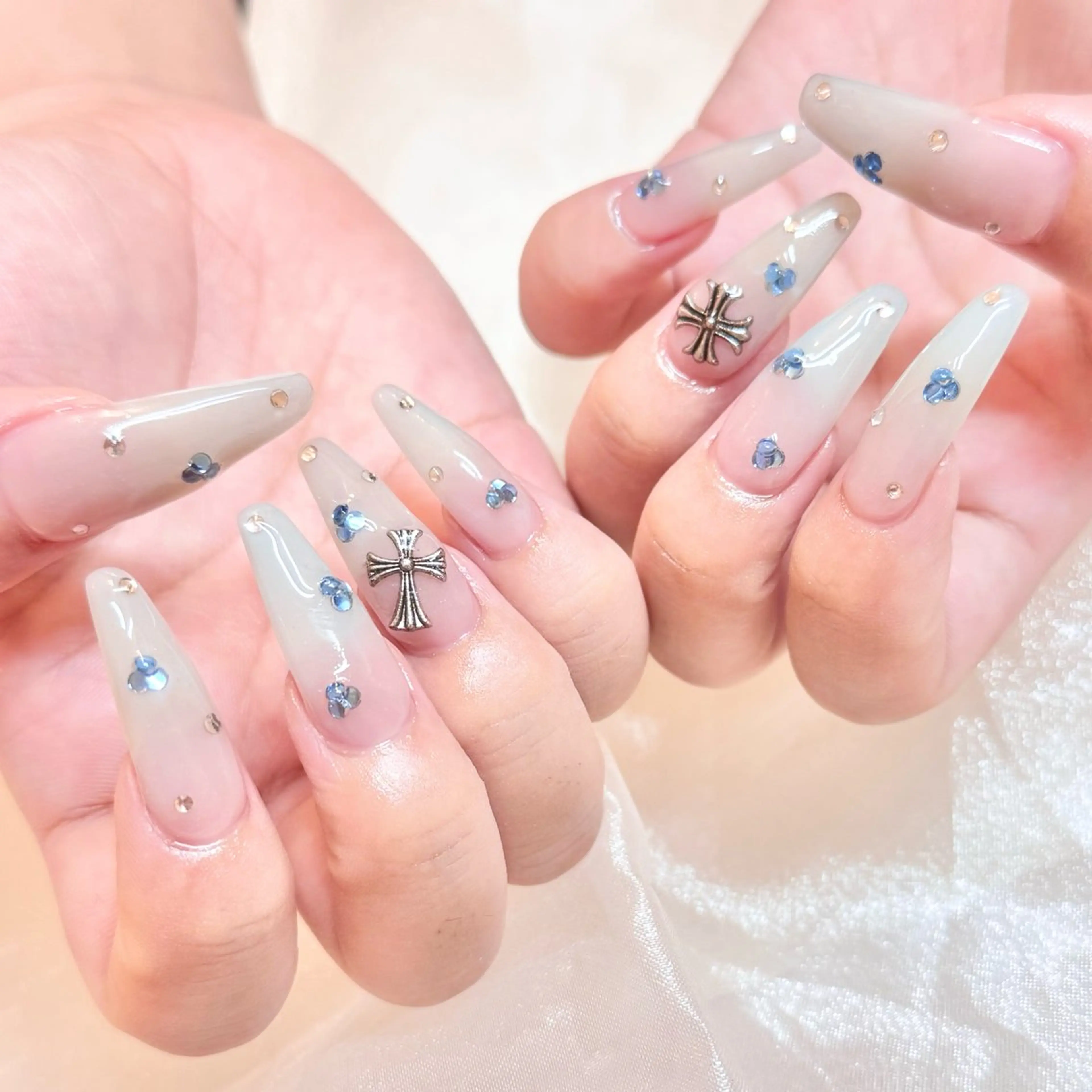 ネイル ハンドネイル 藤原 みゆのネイルデザイン