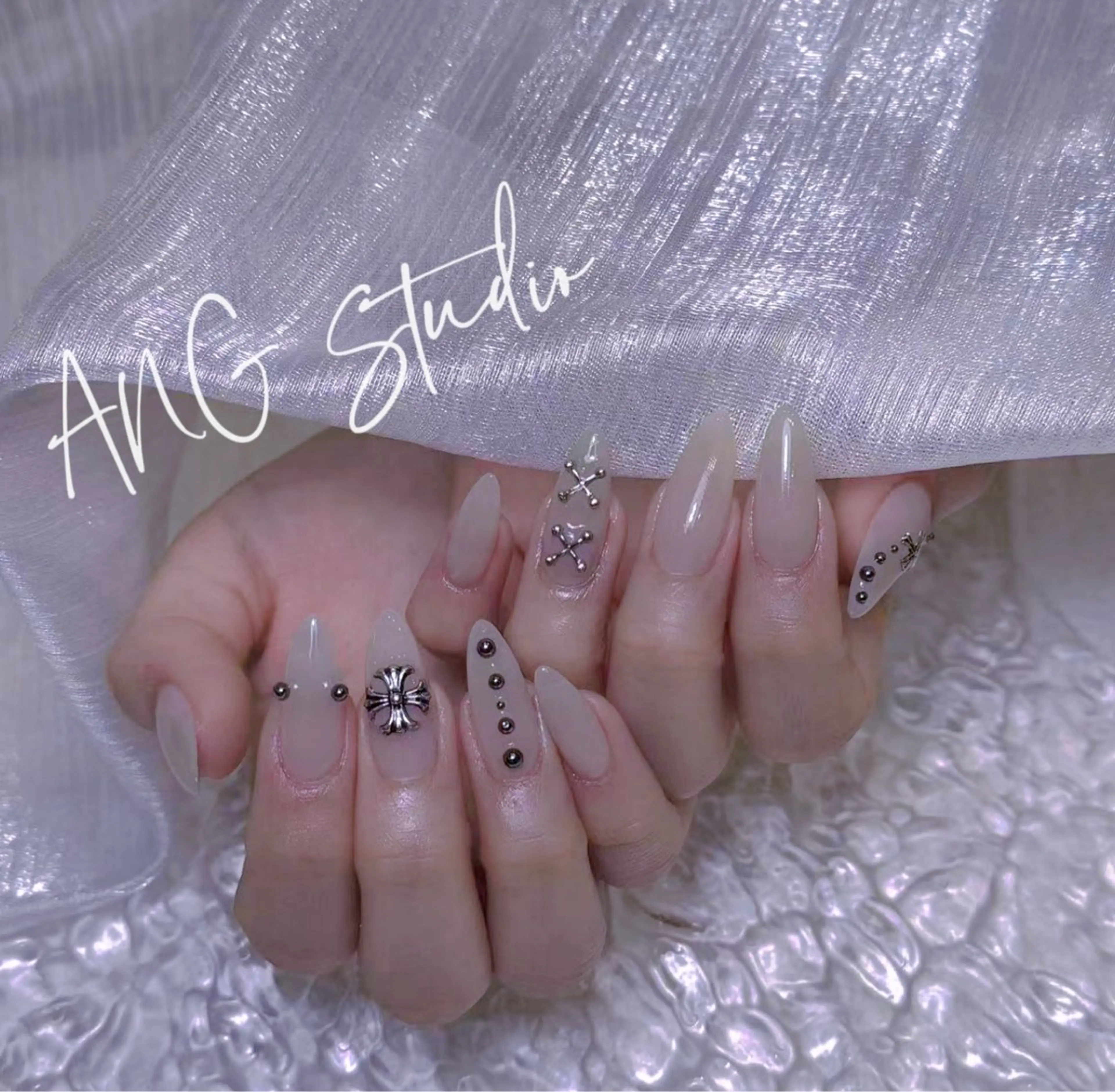 ネイル ハンドネイル ハンドケア ANG Studioのネイルデザイン