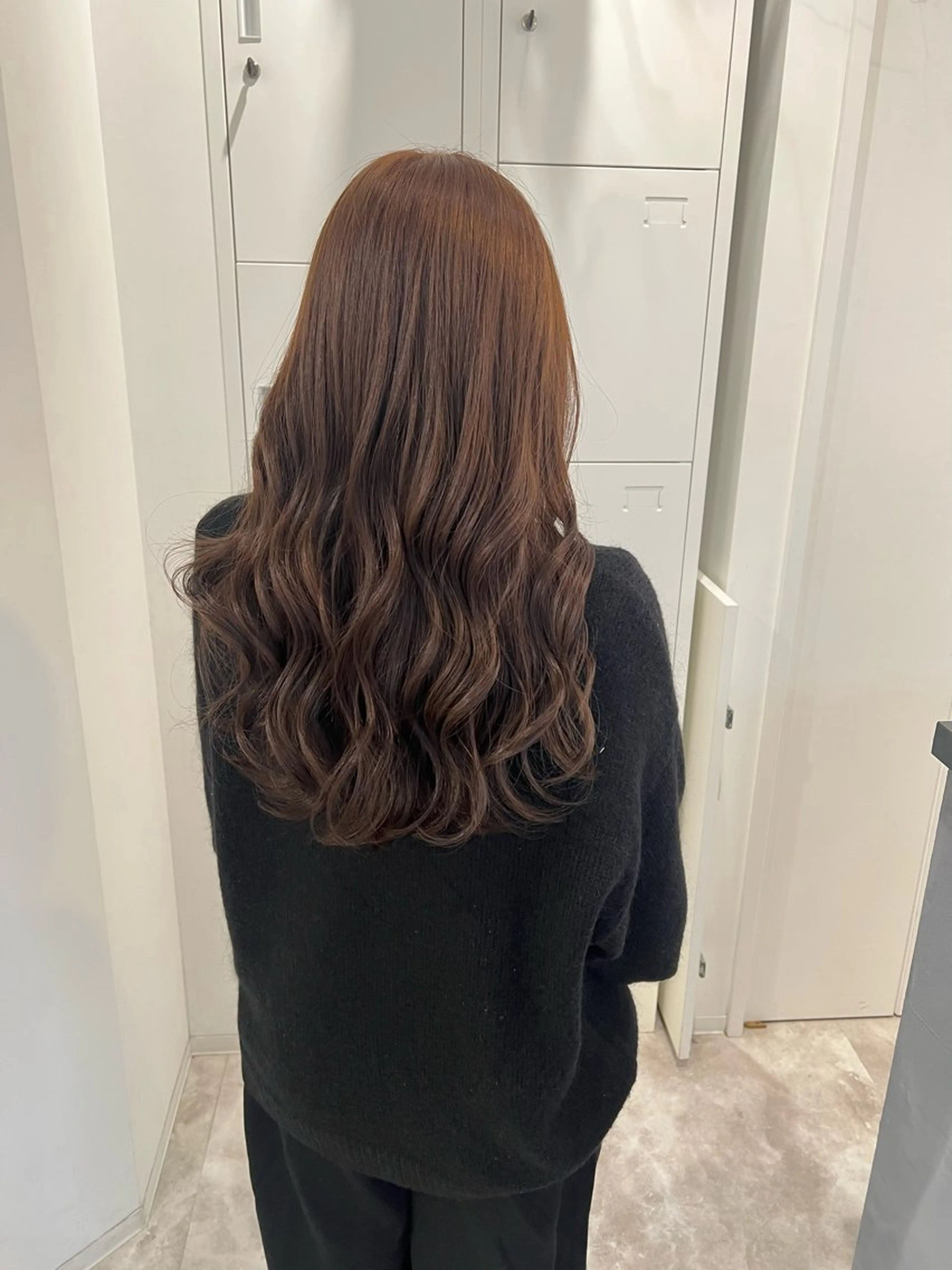 ロング カラー ブラウンカラー ヘアカラー トリートメント 黒阪 なみのヘアスタイル