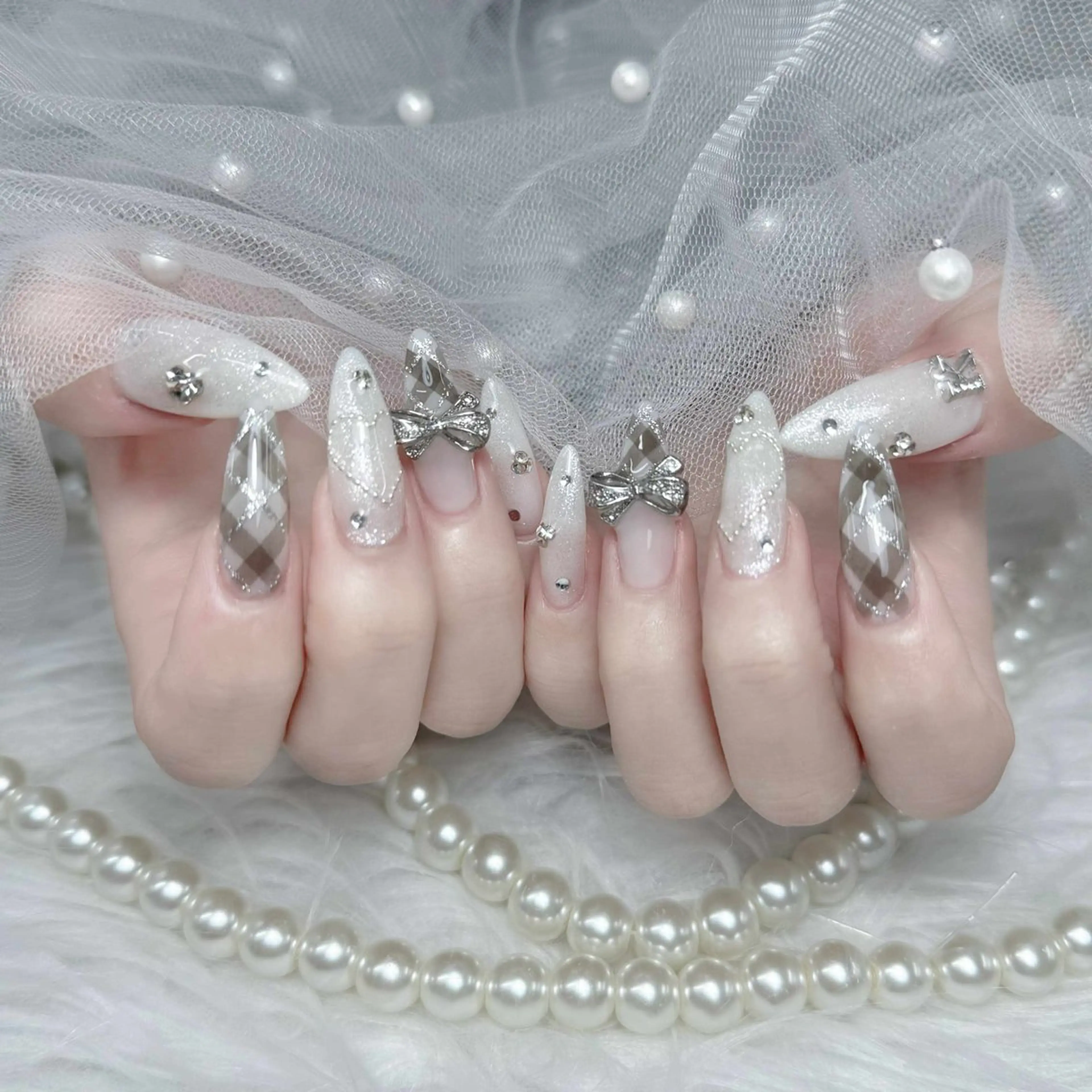 ネイル ハンドネイル ハンドケア Nova Nail Nambaのネイルデザイン