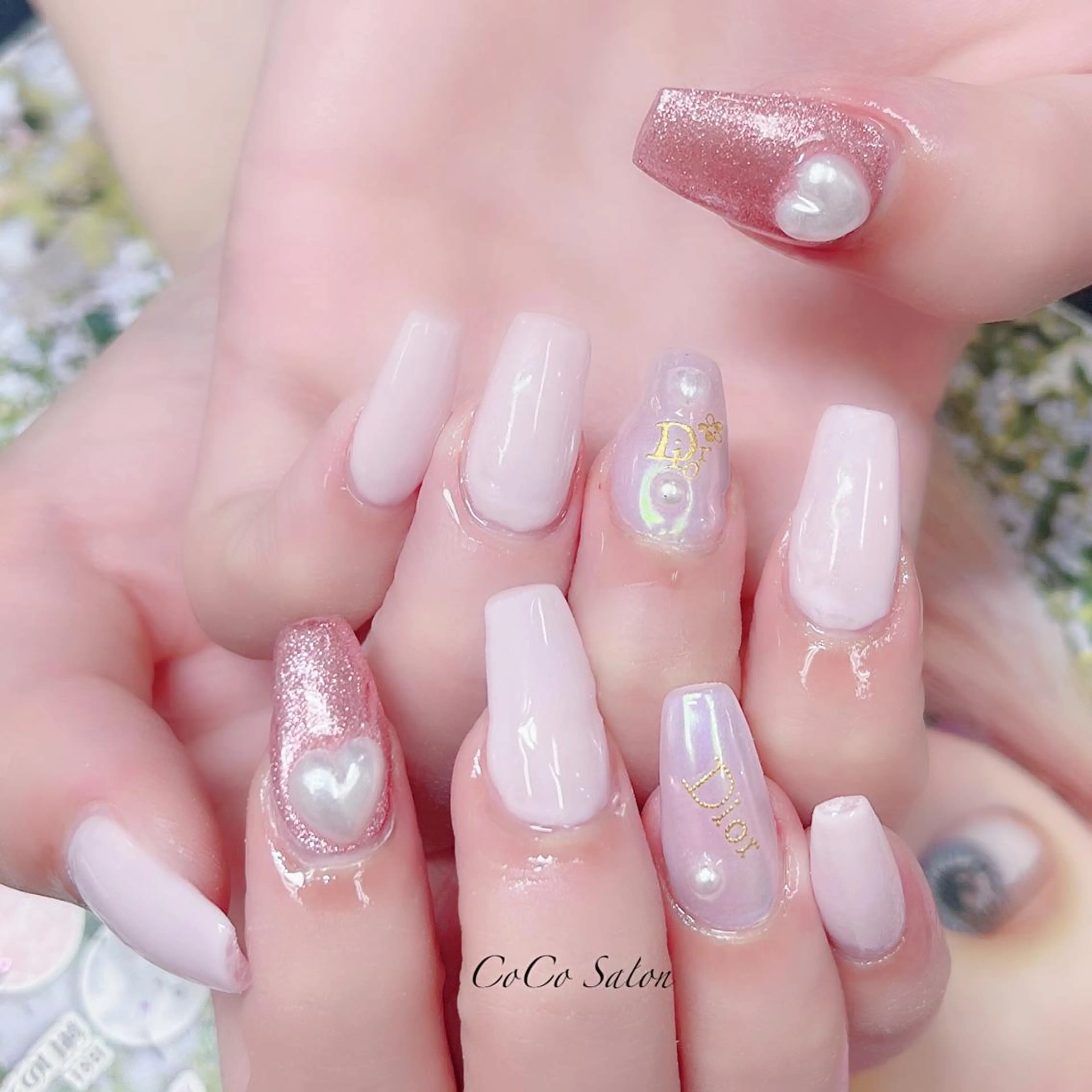 ネイル 長さ出し ジェルネイル キラキラネイル ラメ(グリッター) オフィスネイル ハンドネイル CoCoSalon ネイル/まつ毛予約のネイルデザイン