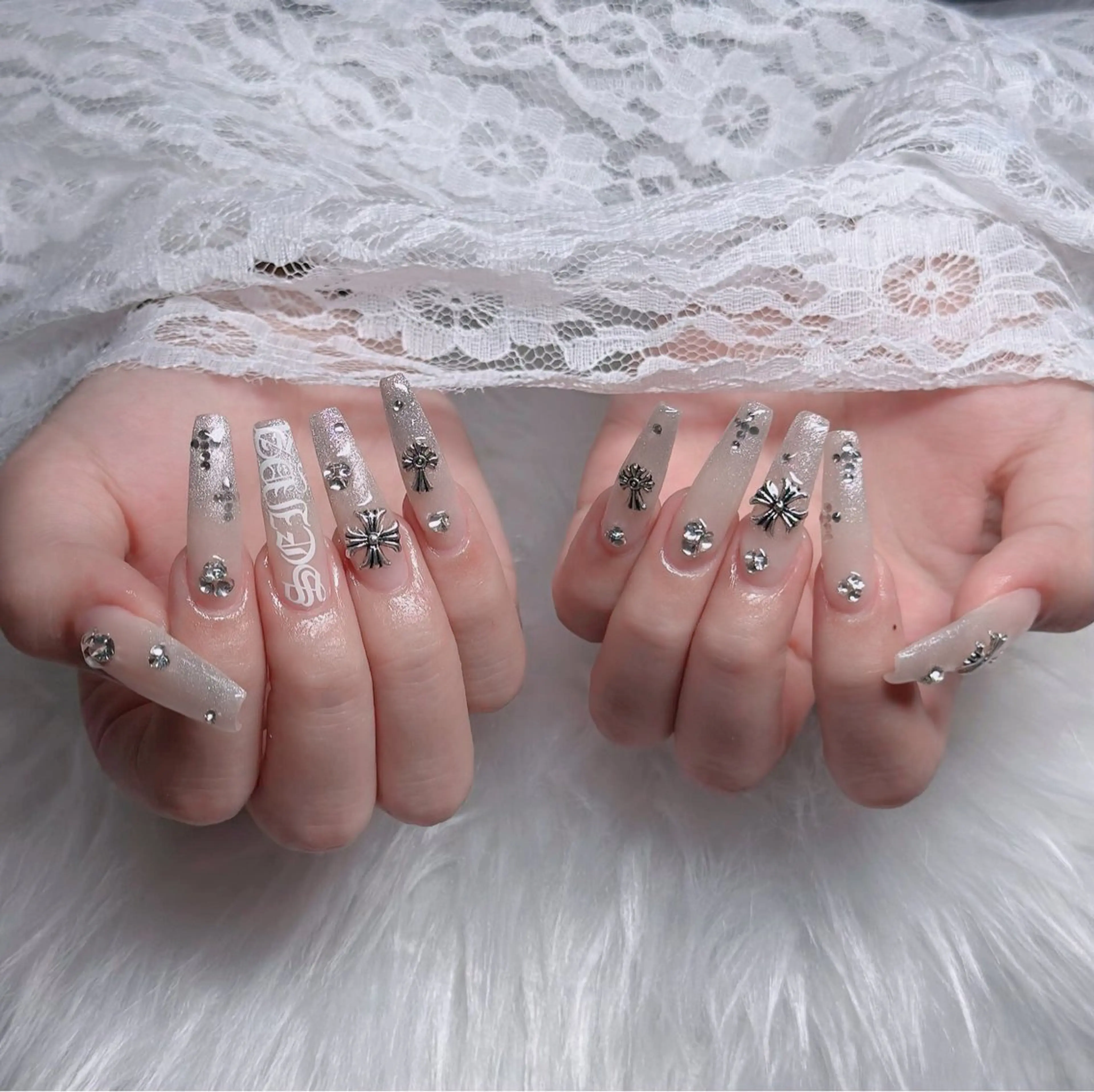 ネイル フレンチネイル ジェルネイル ハロウィン キラキラネイル 韓国ネイル ハンドネイル H.baby Nail Salonのネイルデザイン