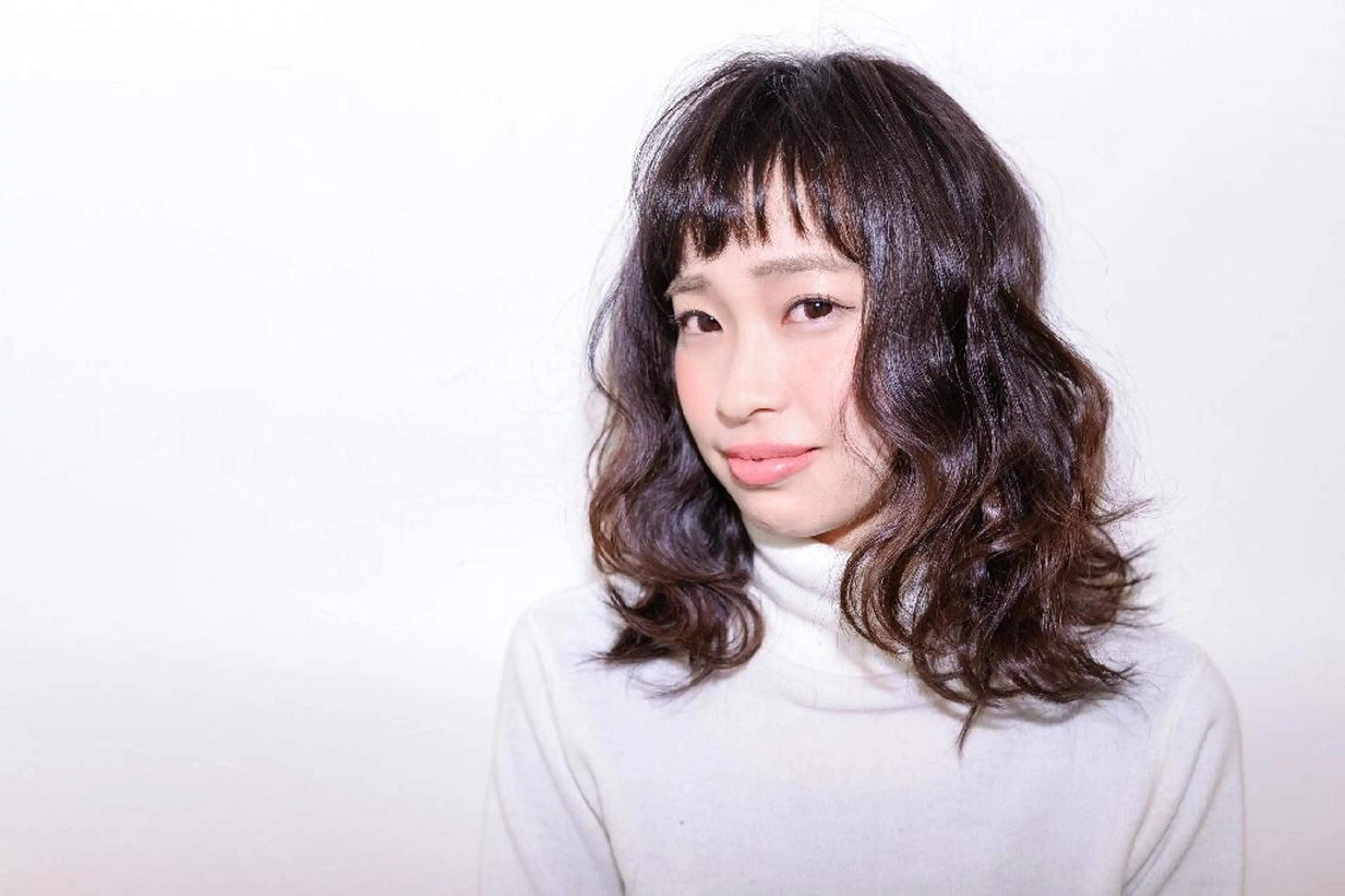 ミディアム カラー belta 姫路山吹 カラーモデル募集のヘアスタイル