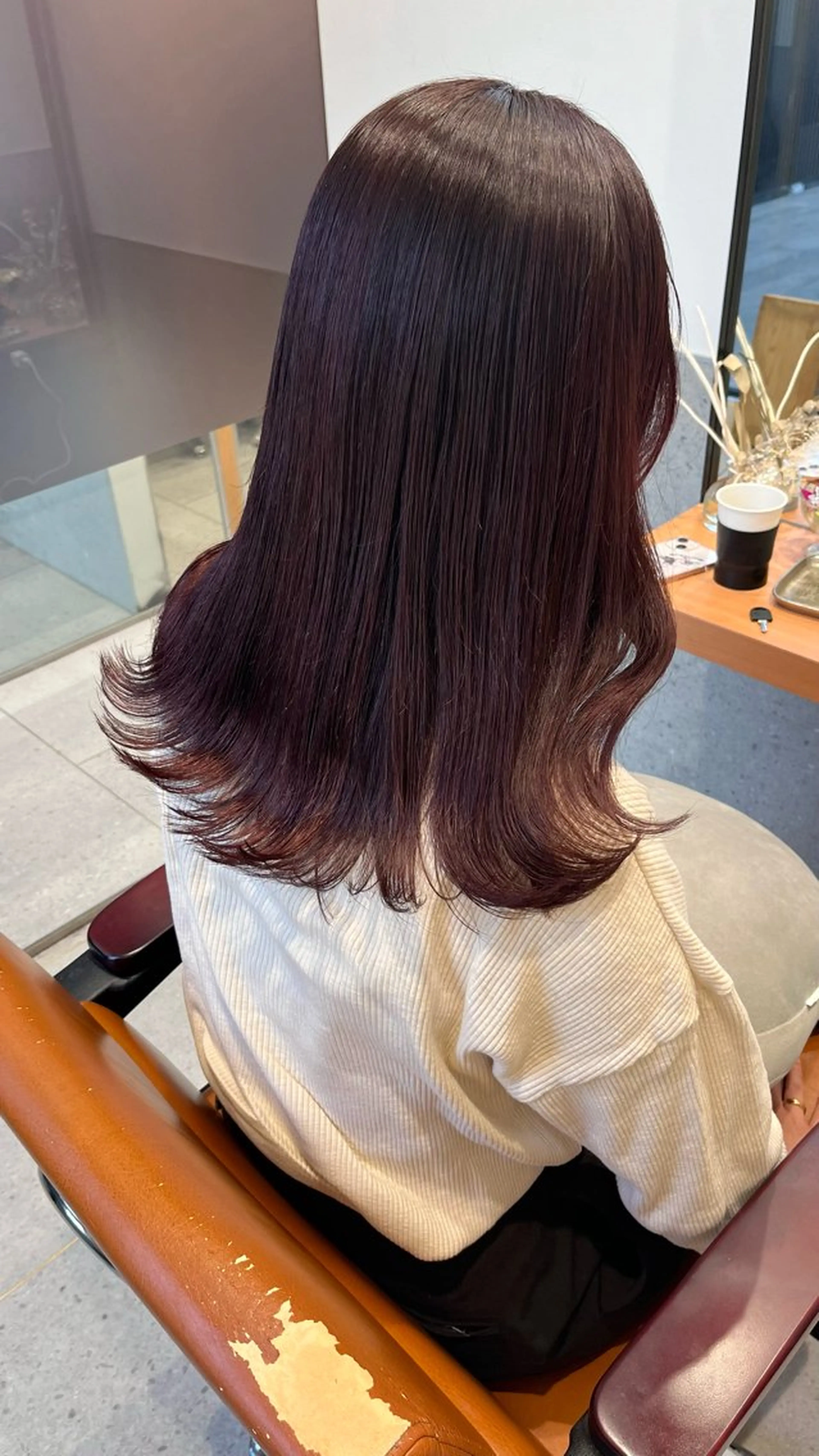 セミロング カラー ヘアカラー 大人girly🛋️ 🤍yukakoのヘアスタイル