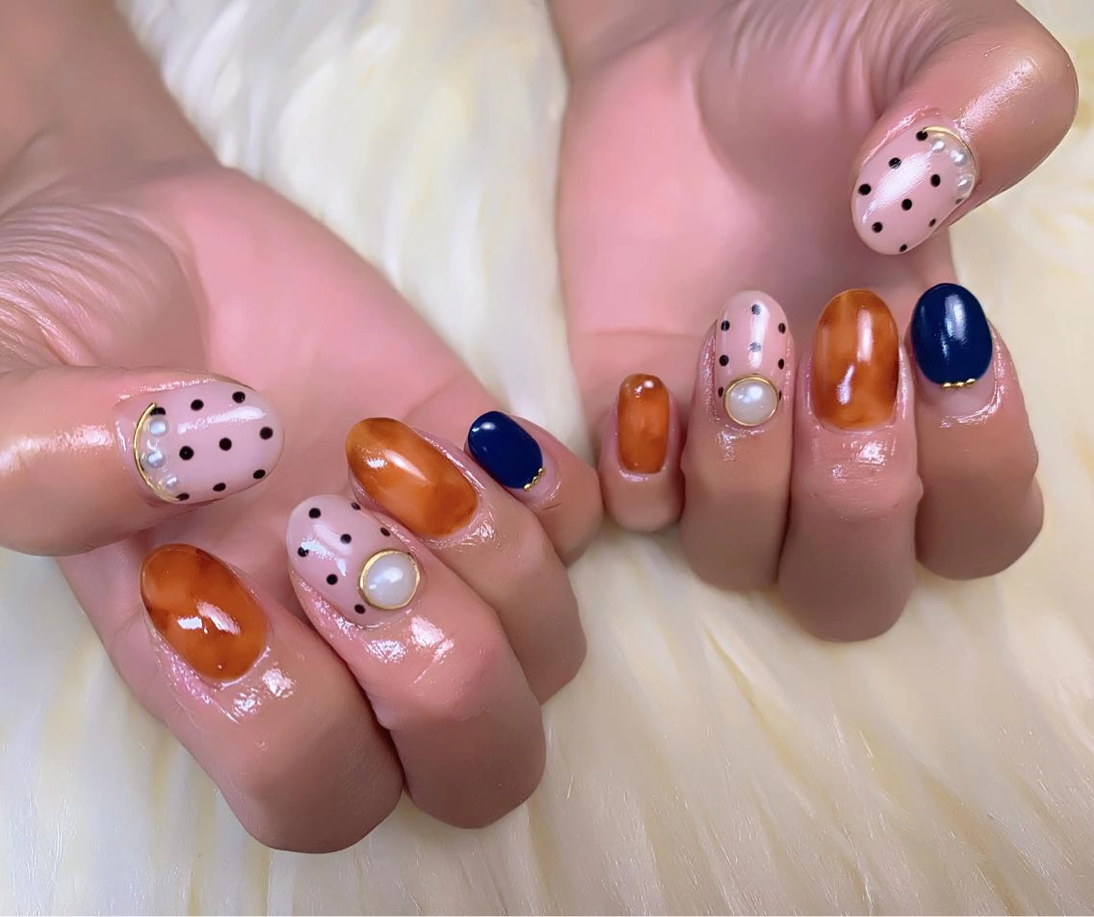 ネイル 菅野 愛花のネイルデザイン