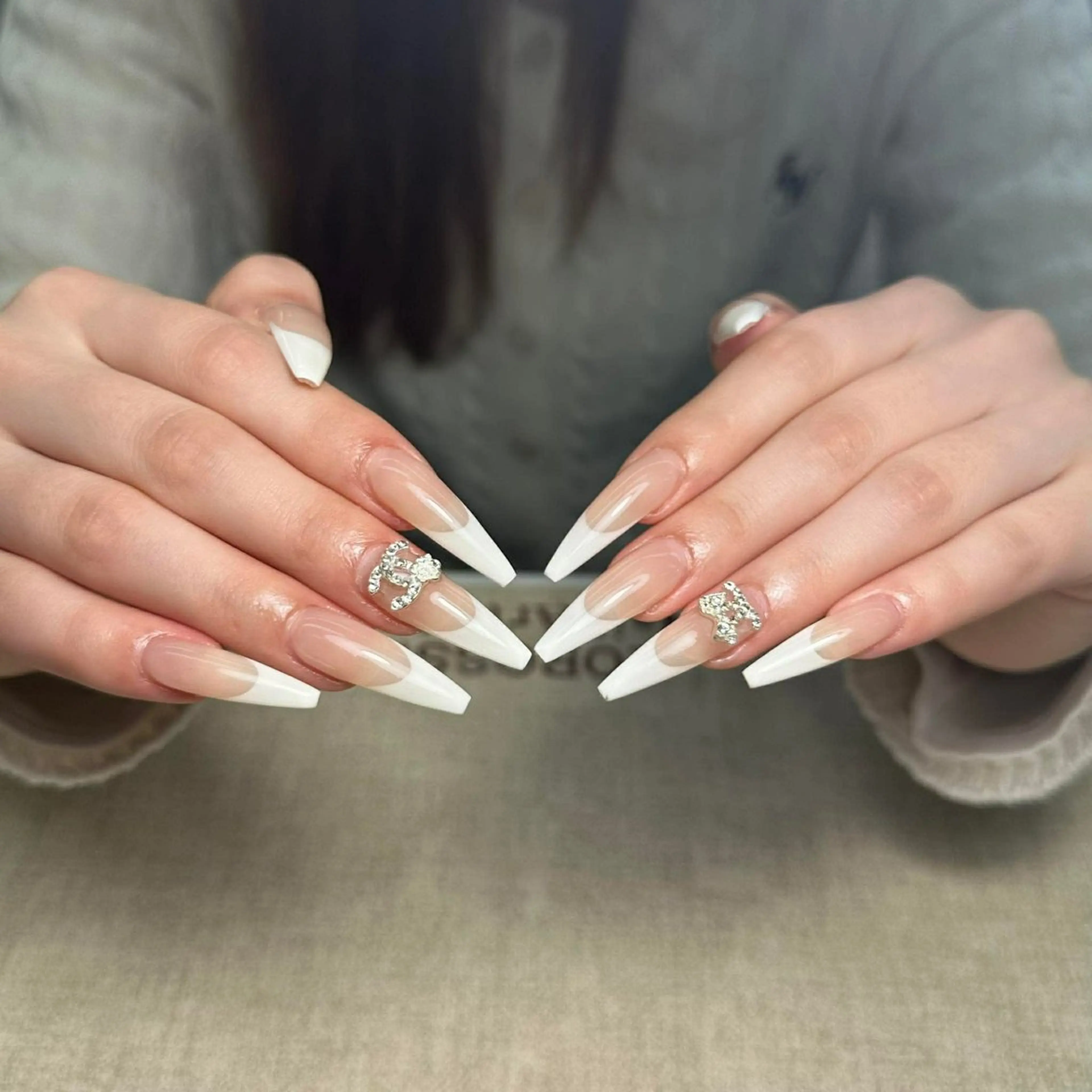 ネイル フレンチネイル ハンドネイル いちご ちゃんのネイルデザイン