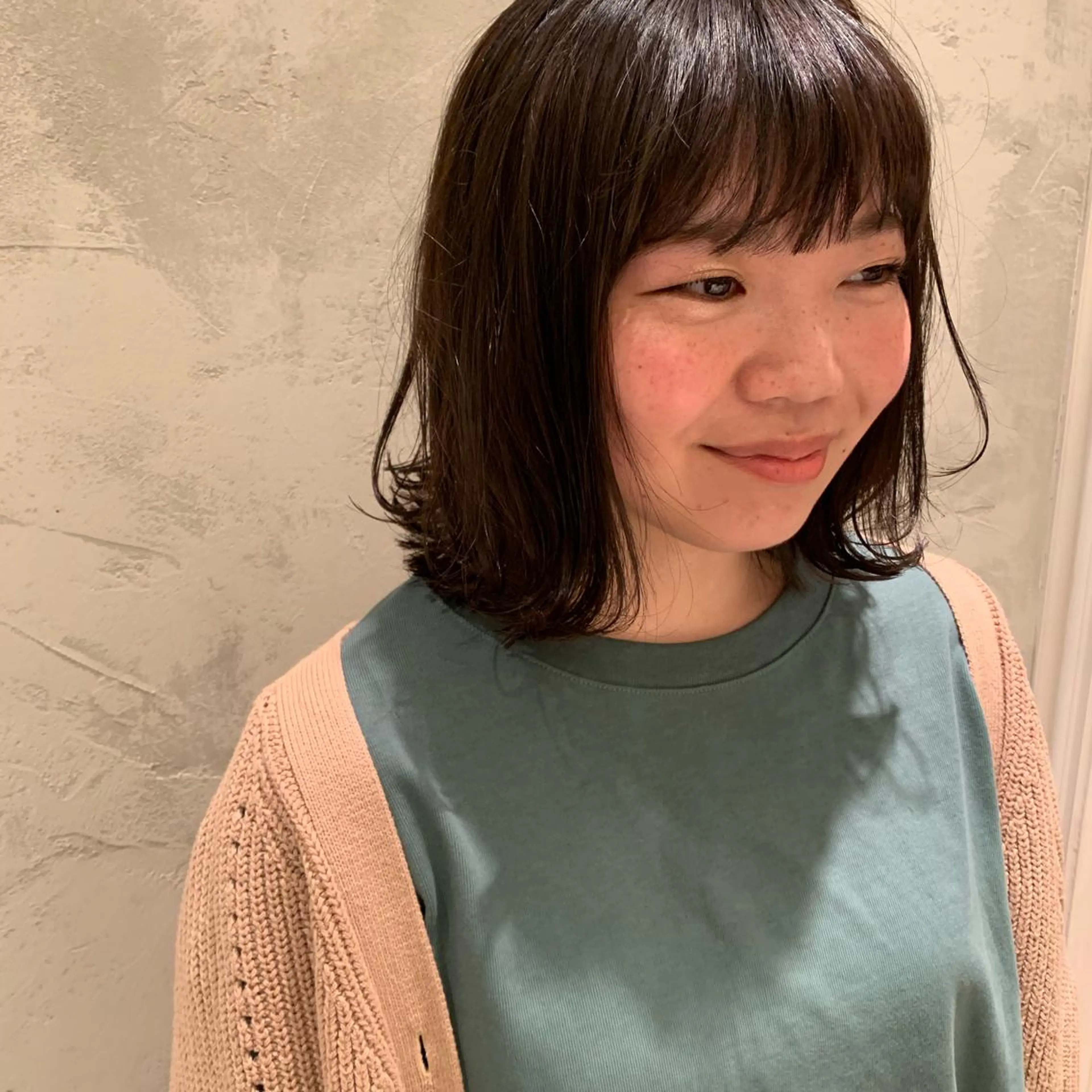 ショート ヘアカラー トリートメント SAKINO. ベージュカラーのヘアスタイル