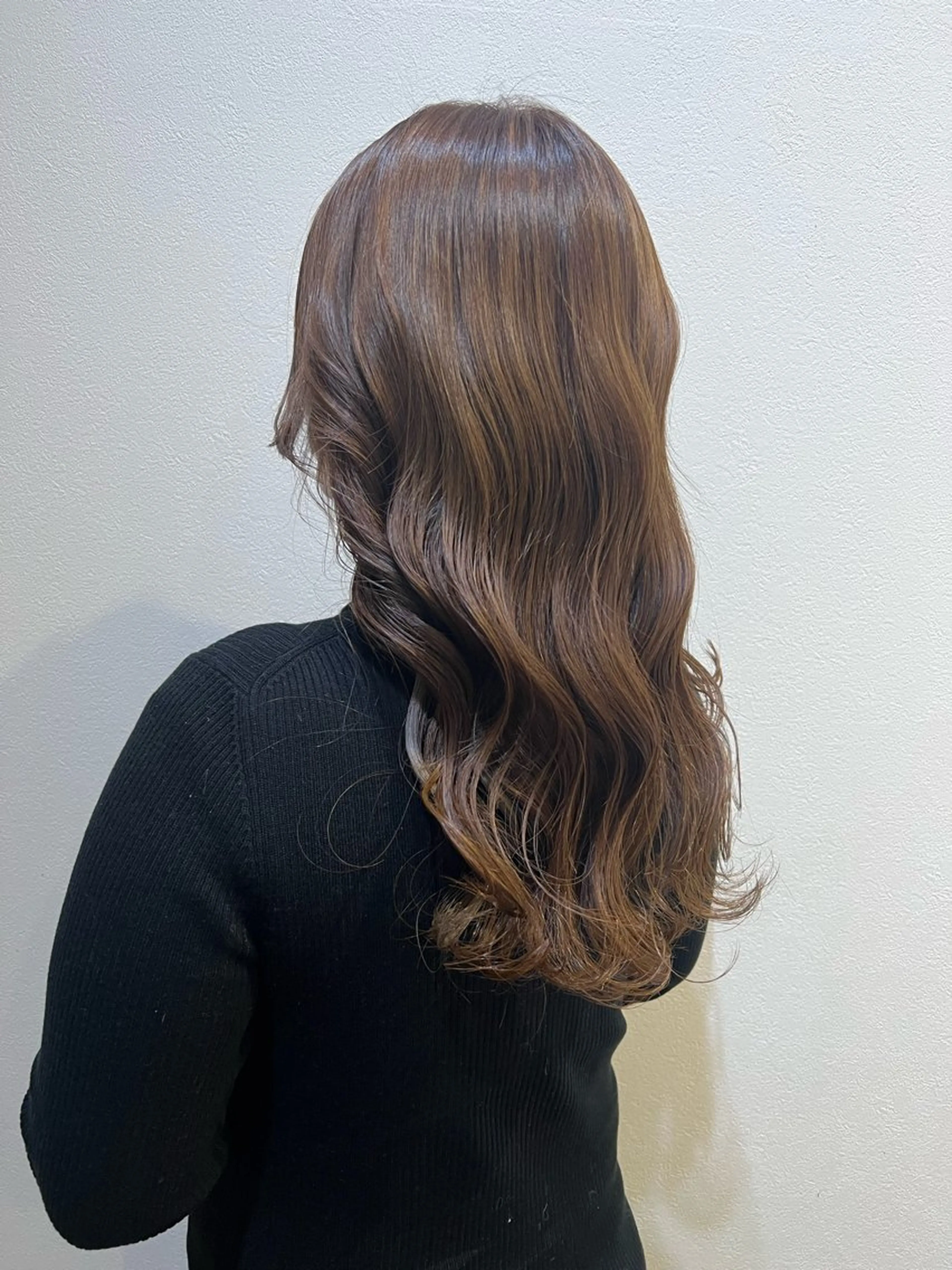 ロング カラー 三條場 彩夏のヘアスタイル