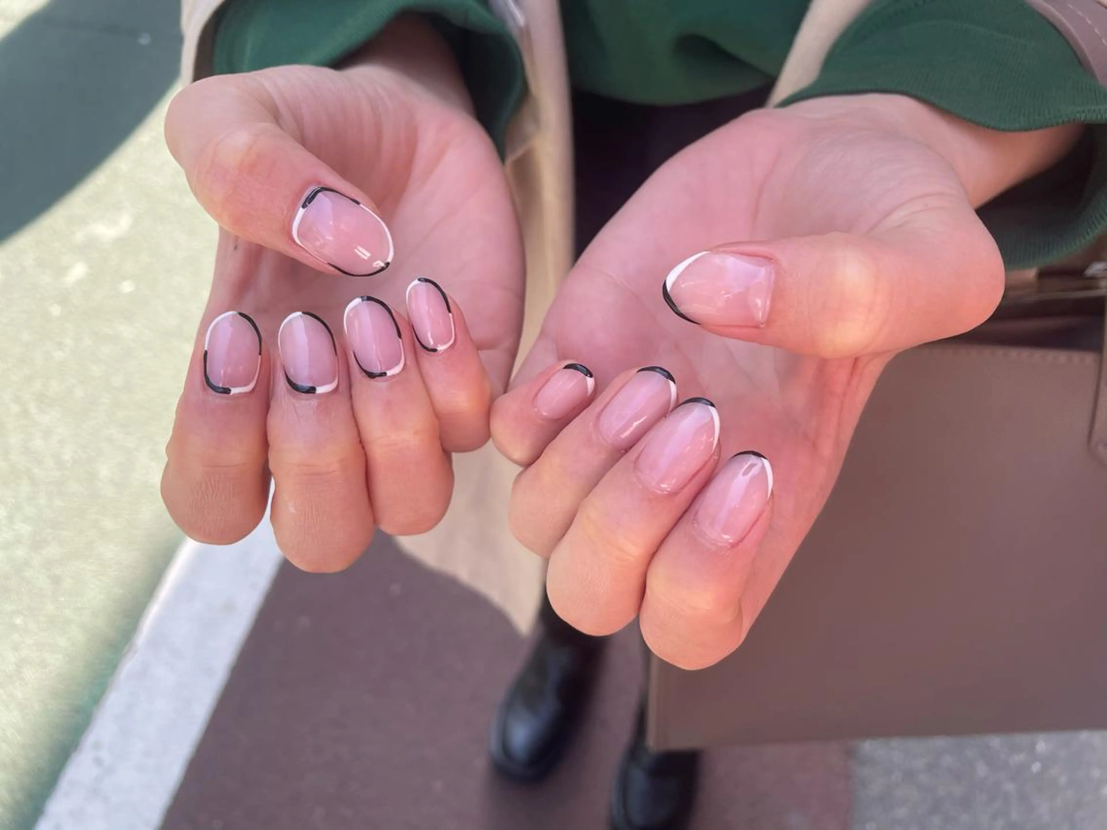 ネイル ハンドネイル ハンドケア はばすみれ🎀ﾈｲﾙ 光ﾌｪｲｼｬﾙ ﾍｱのネイルデザイン