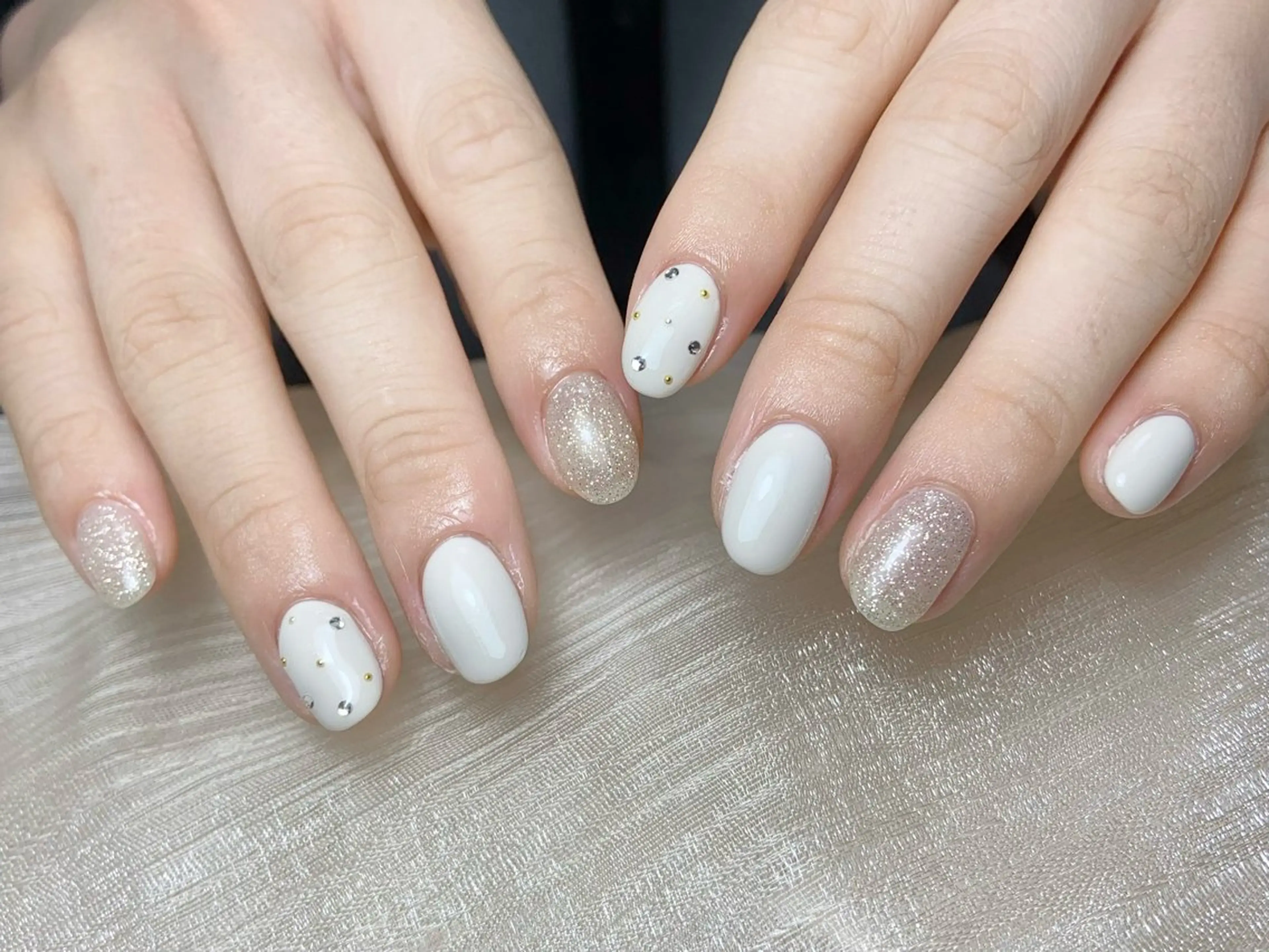 ネイル オーロラネイル チークネイル フレンチネイル ジェルネイル ガラスフレンチ Nail Jolieのネイルデザイン